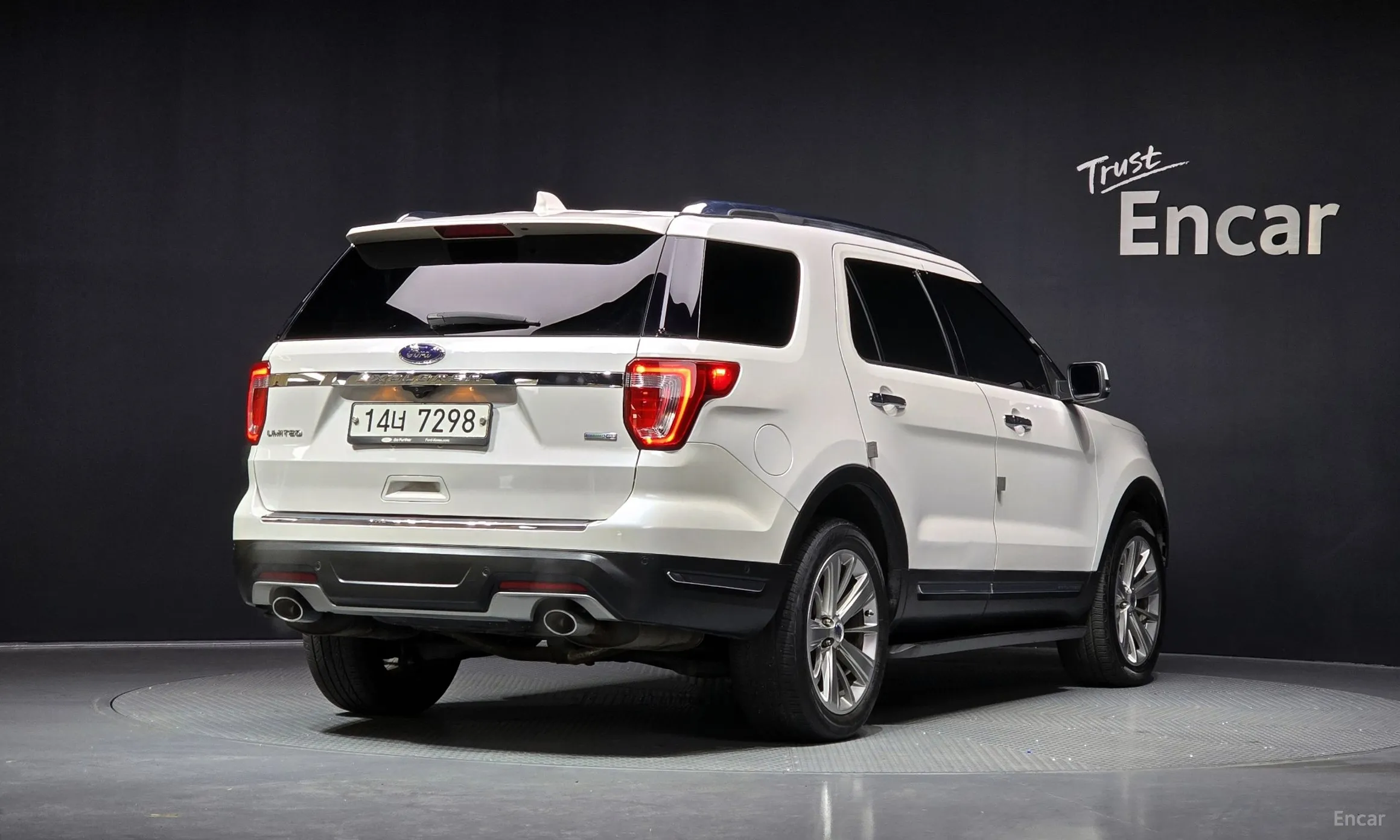 Ford Explorer превью 2