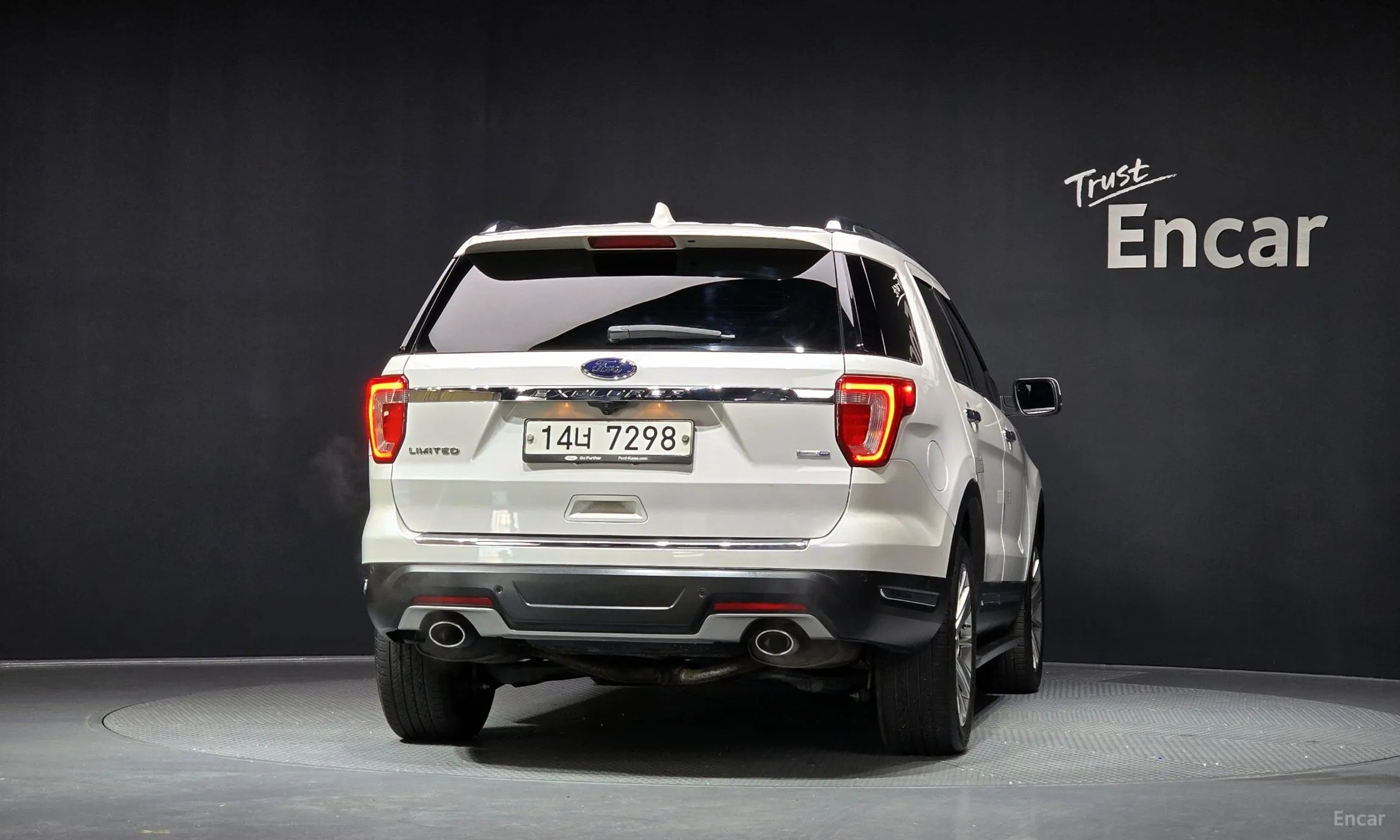 Ford Explorer превью 4