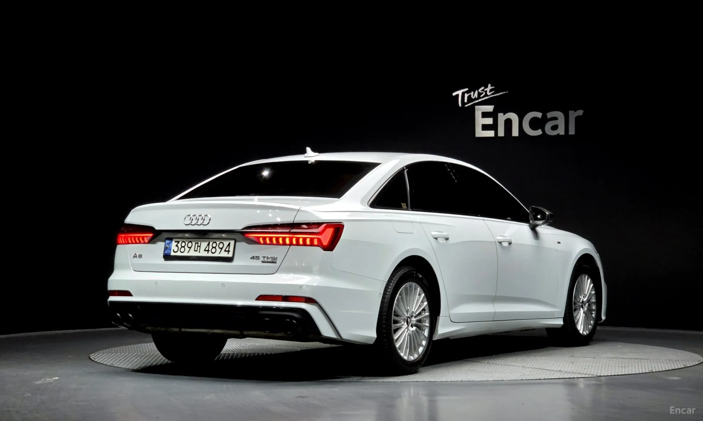 Audi A6 (C8) превью 2