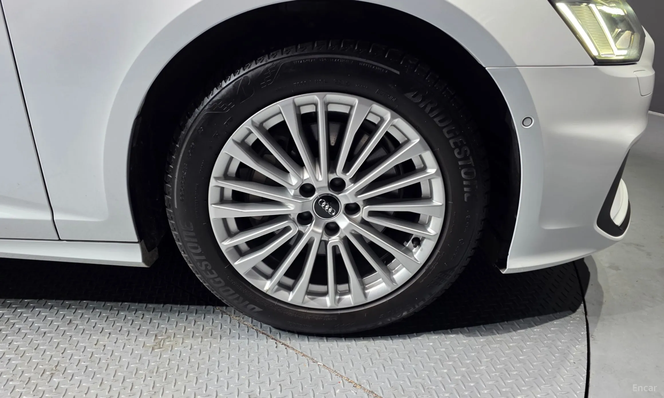 Audi A6 (C8) превью 5
