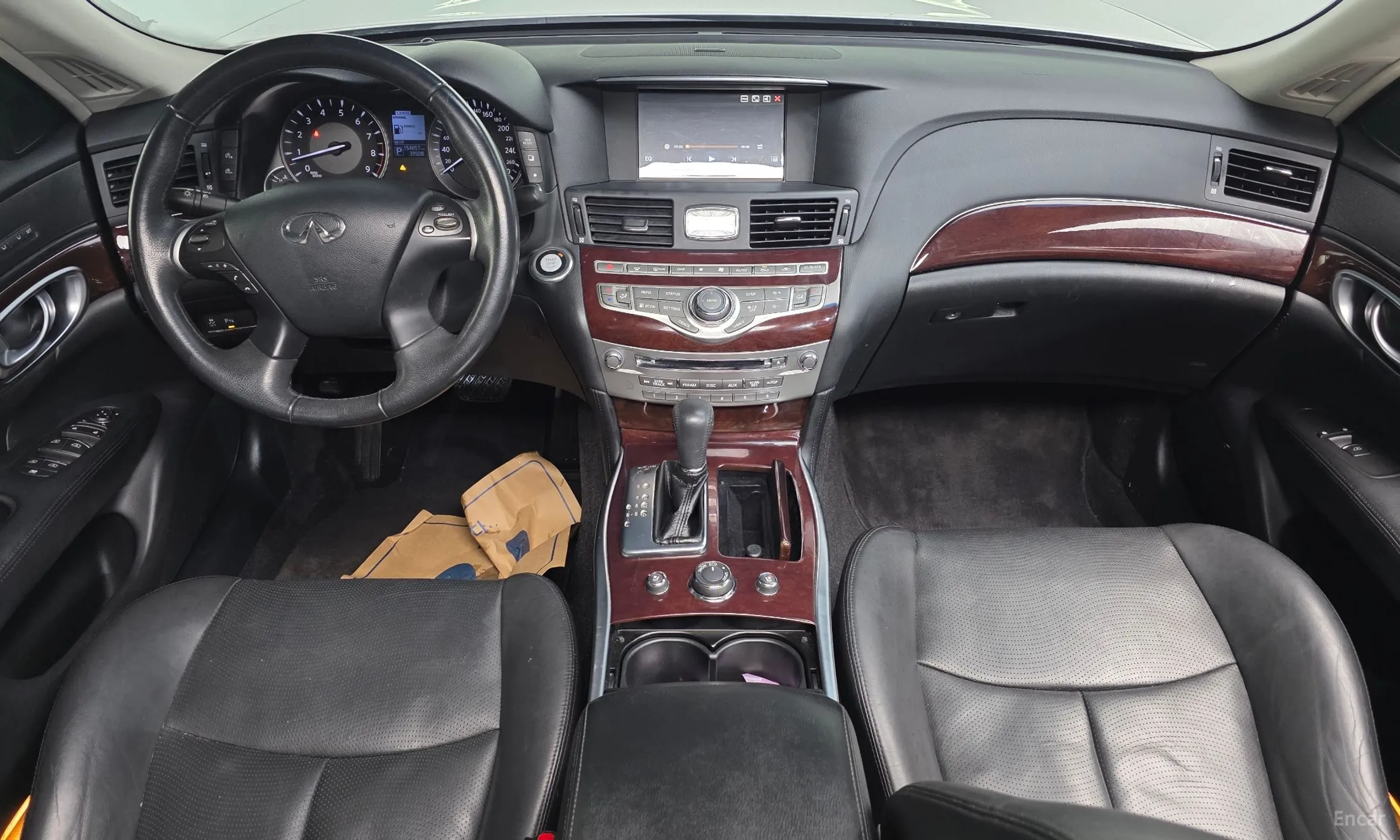 Infiniti Q70 превью 7