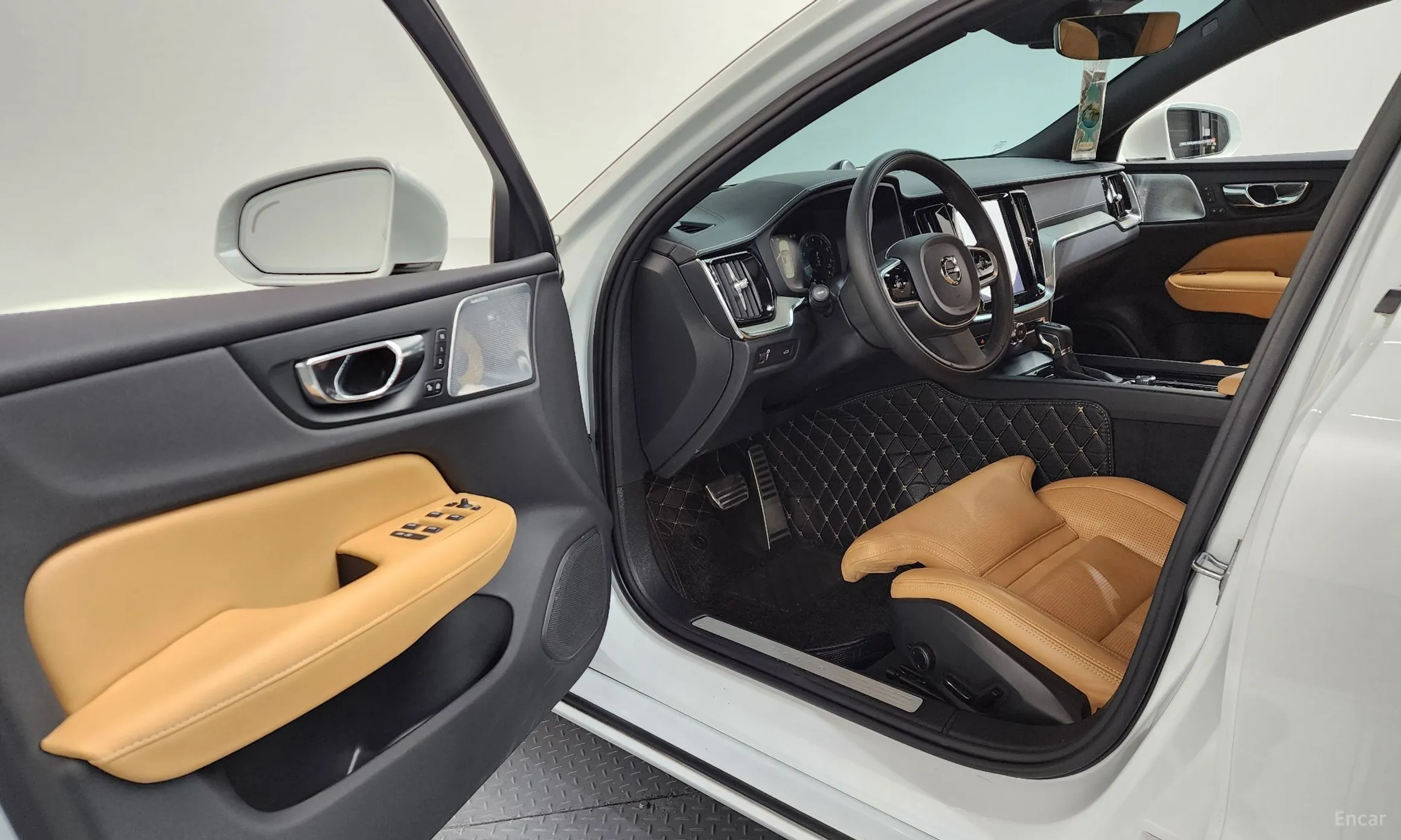 Volvo S60 3rd Generation превью 10
