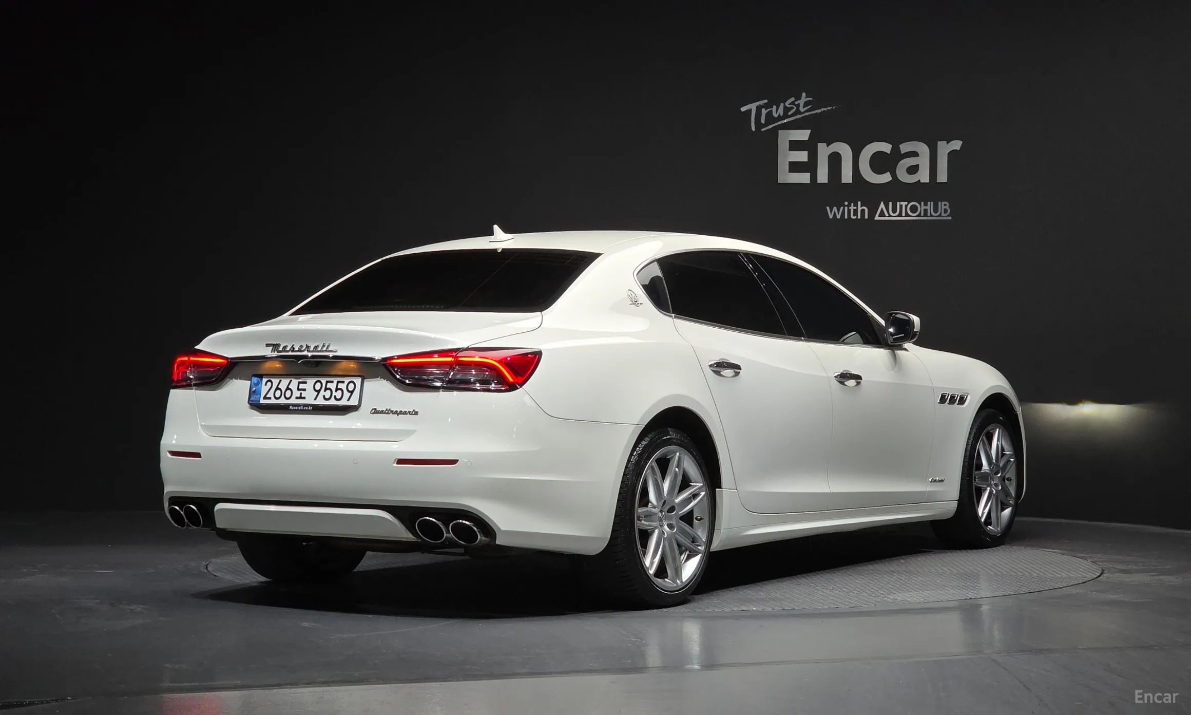 Maserati Quattroporte превью 2