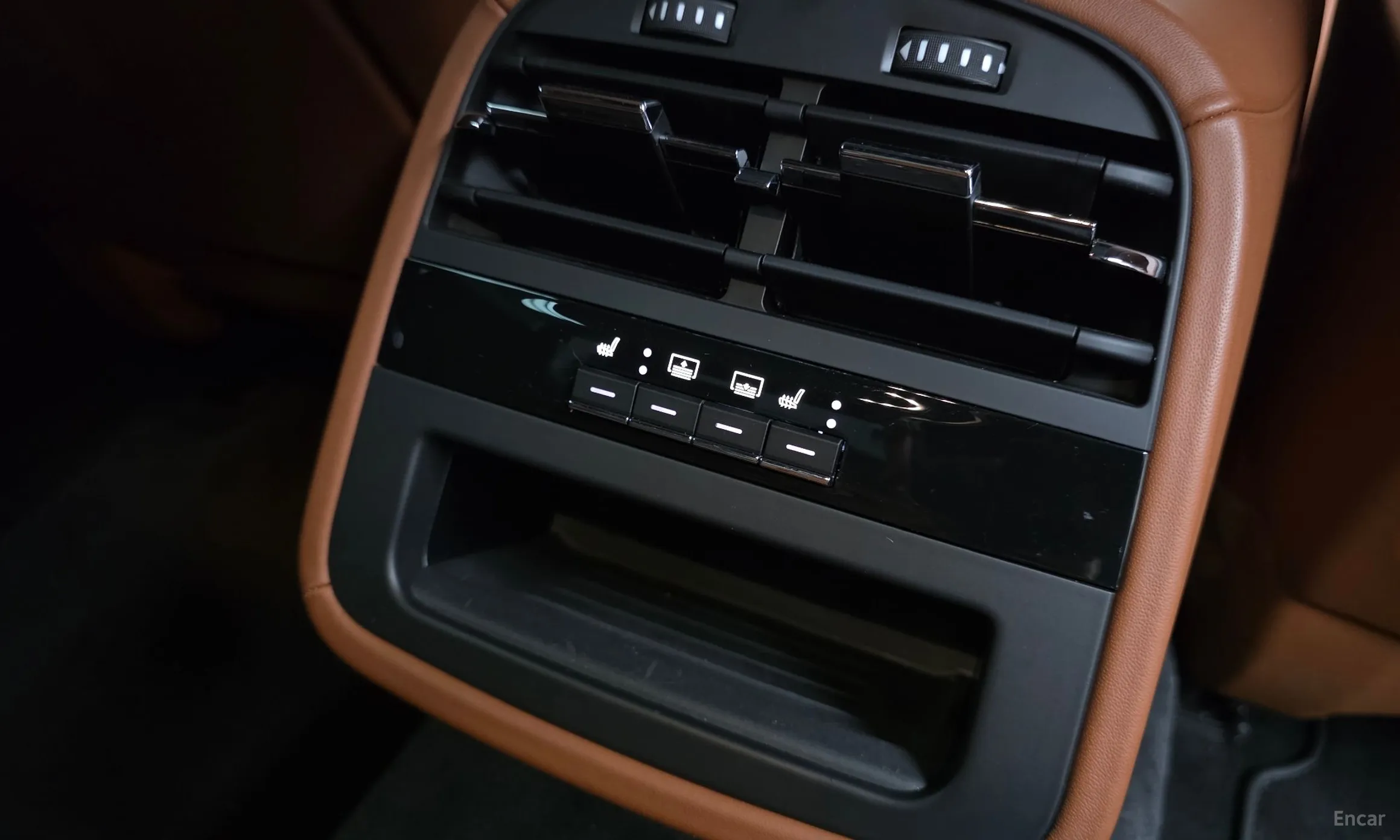 Maserati Quattroporte превью 18