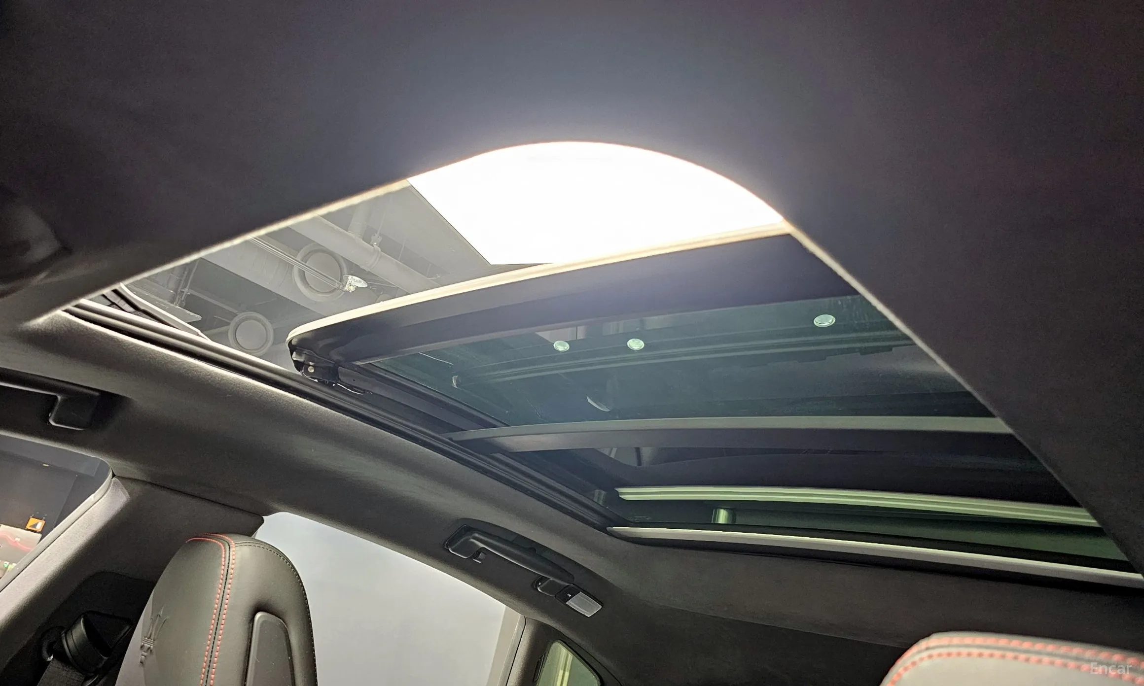 Maserati Levante превью 16