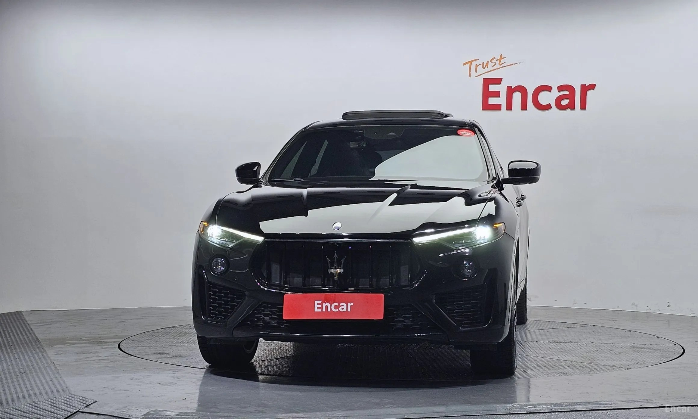 Maserati Levante превью 3