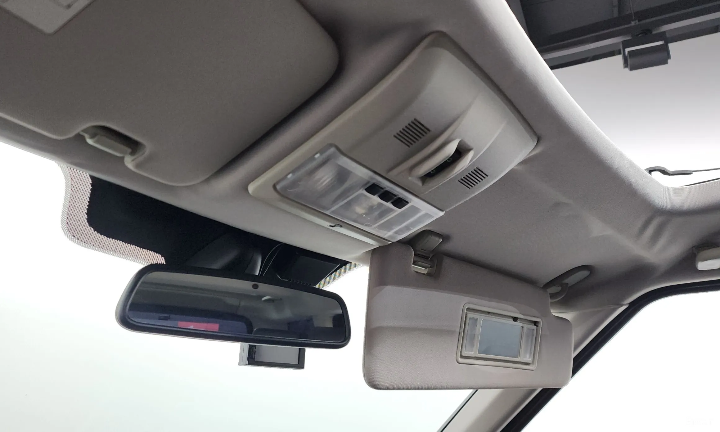 Land Rover Discovery 4 превью 17