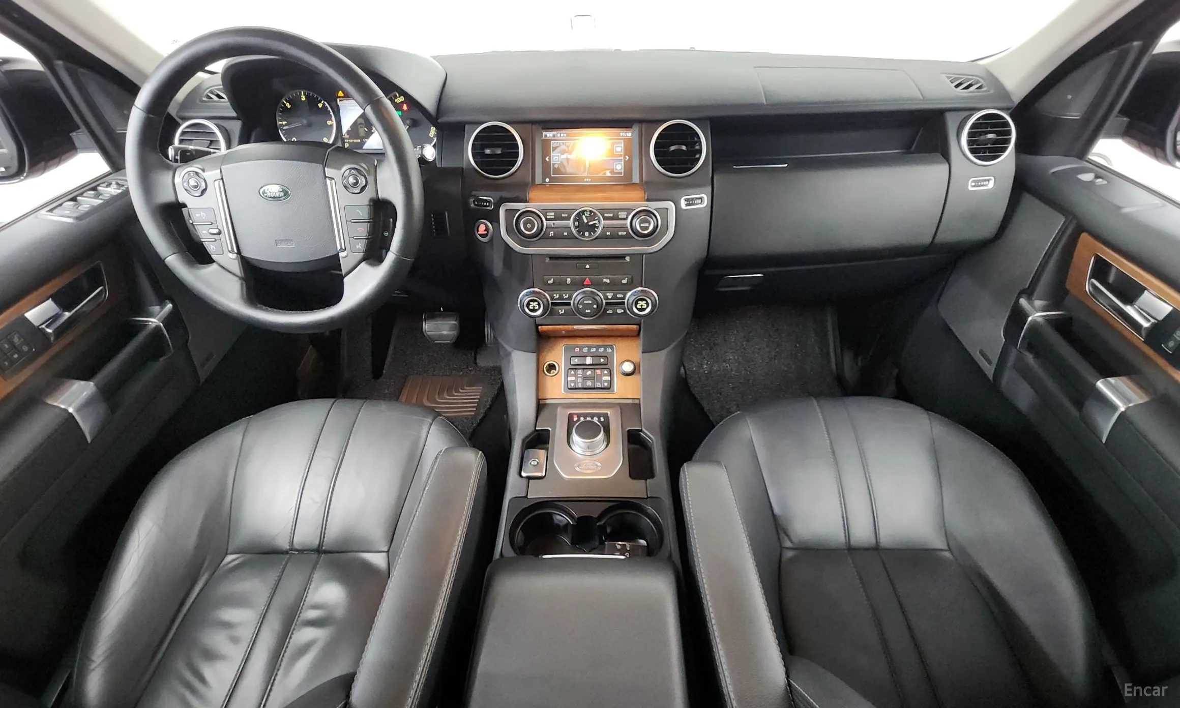 Land Rover Discovery 4 превью 7