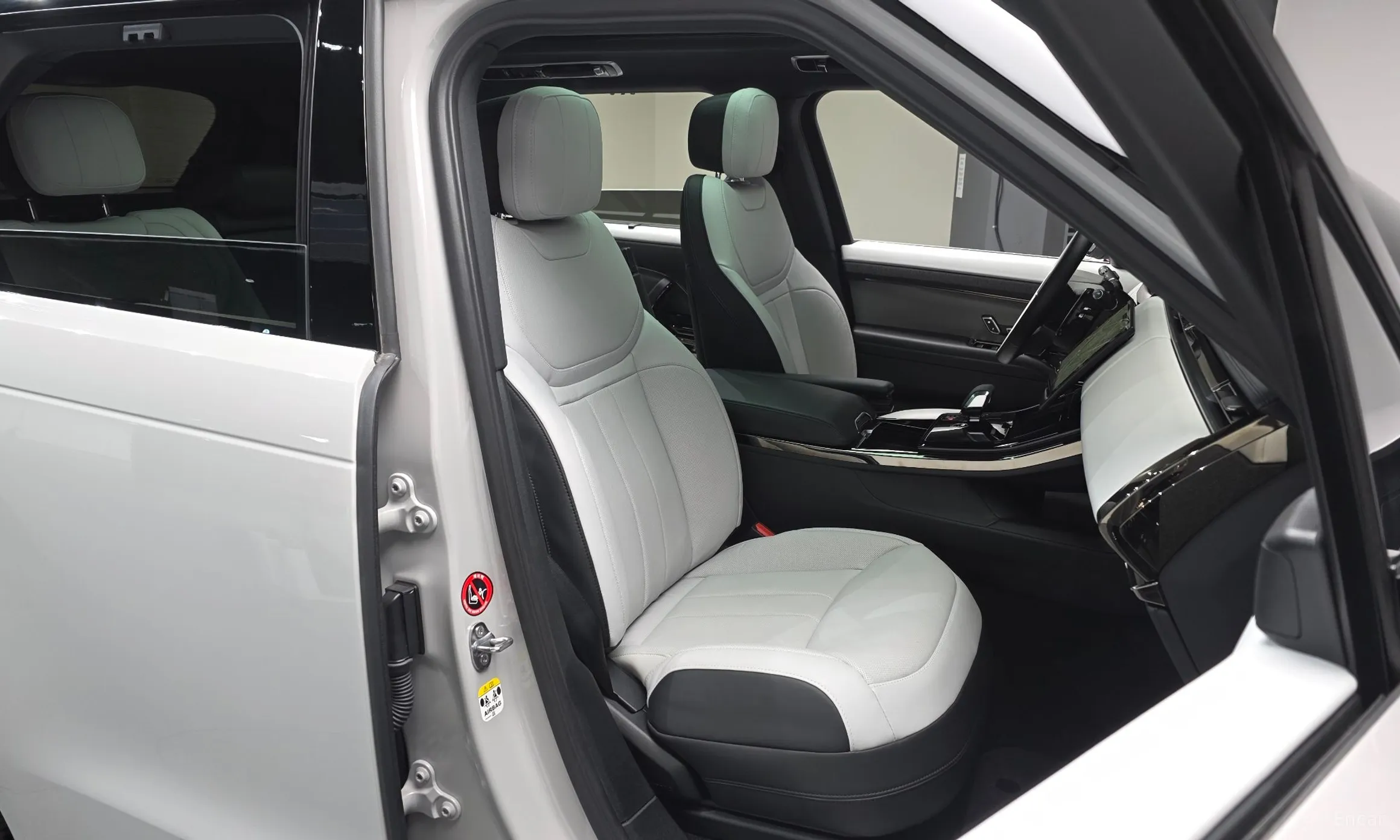 Land Rover Range Rover Sport 3rd Generation превью 12
