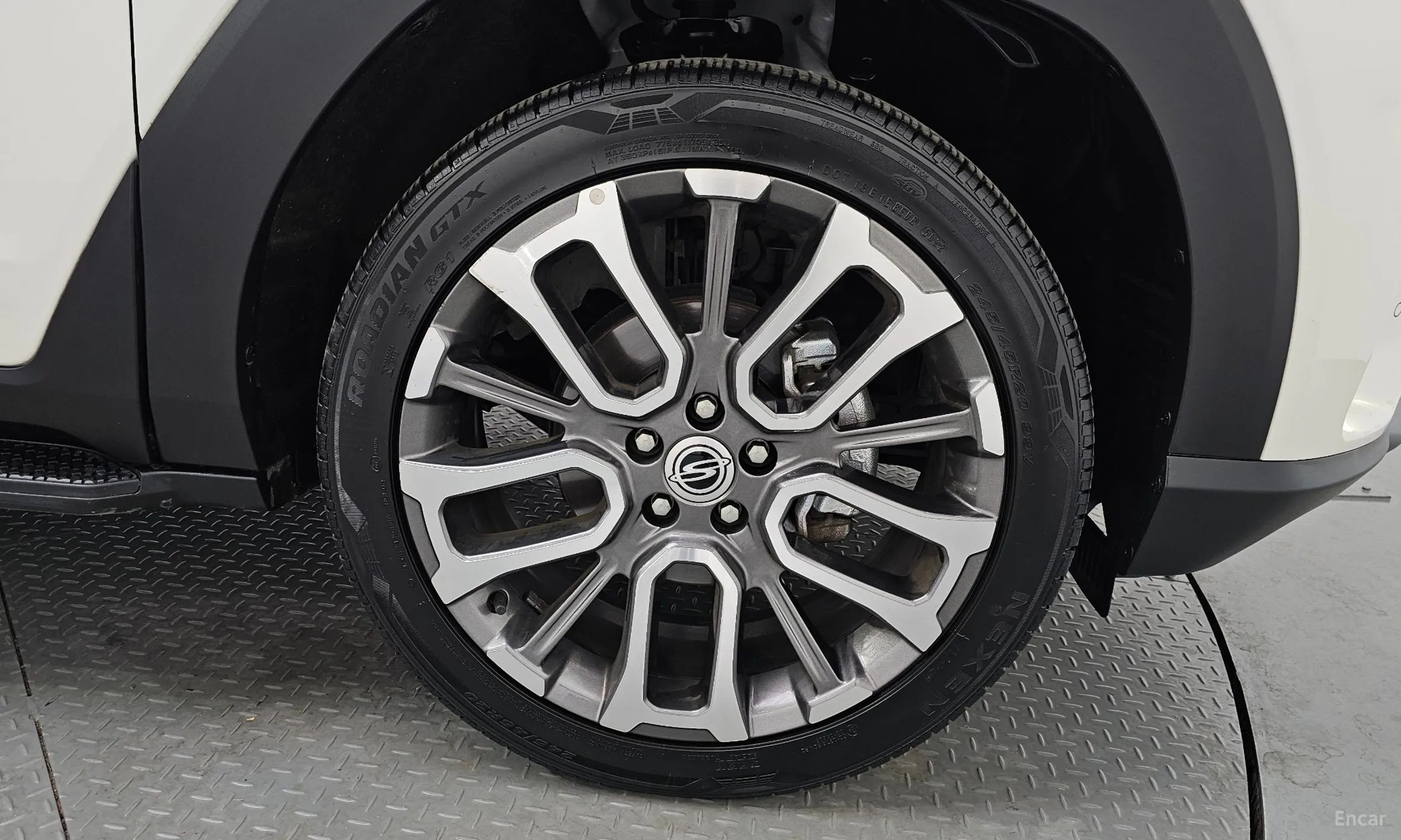 KG Mobility (SsangYong) Torres превью 5