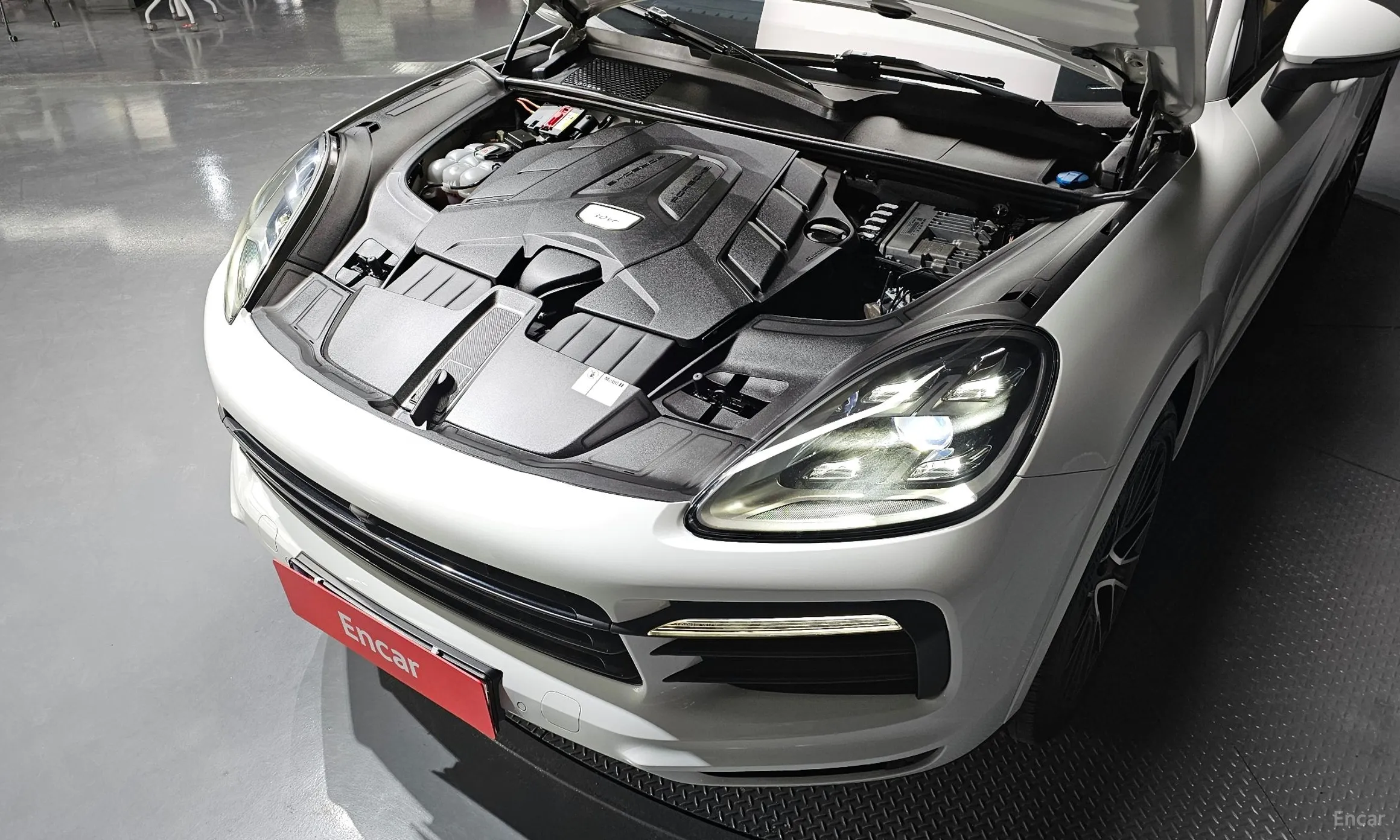 Porsche Cayenne (PO536) превью 6