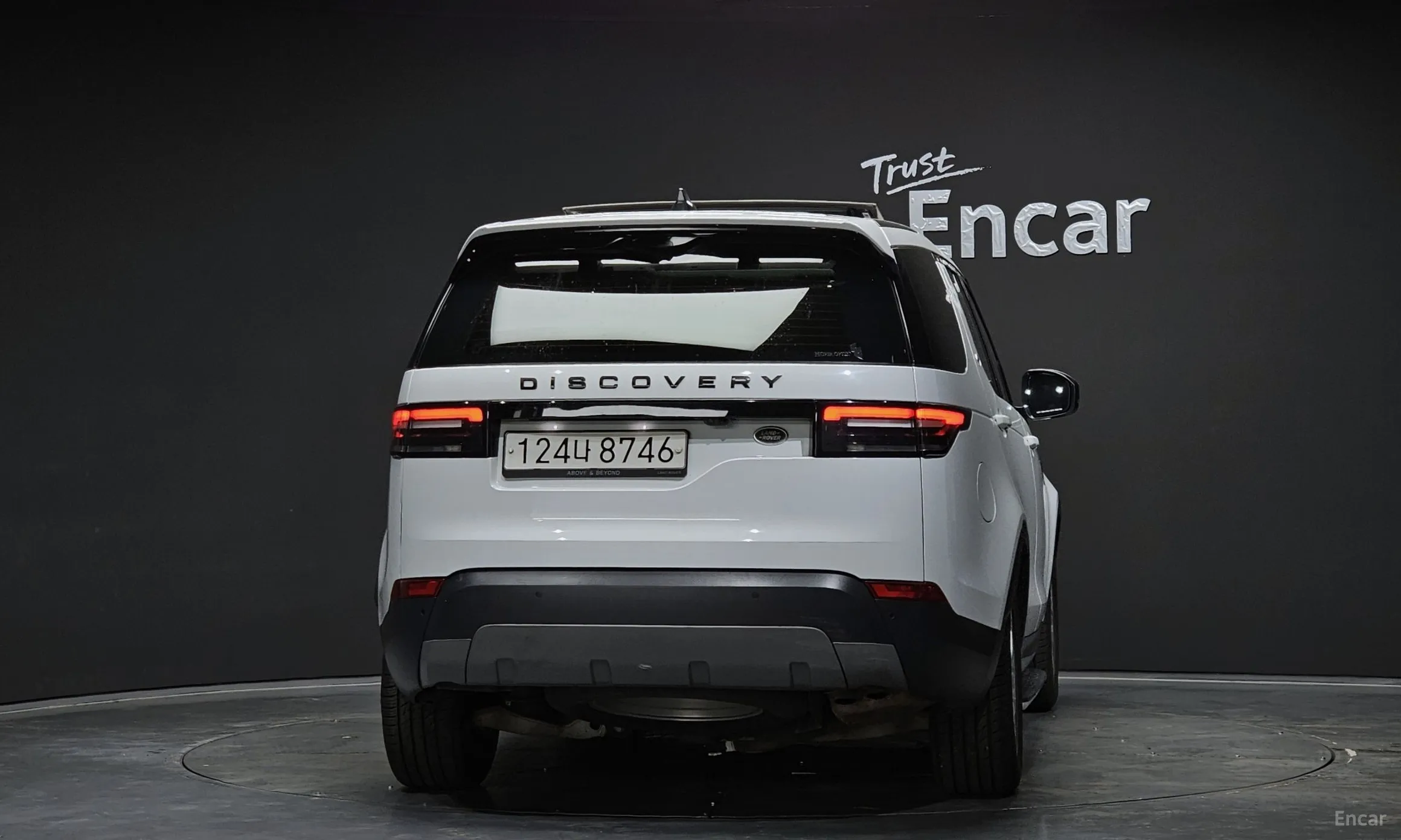 Land Rover Discovery 5 превью 4
