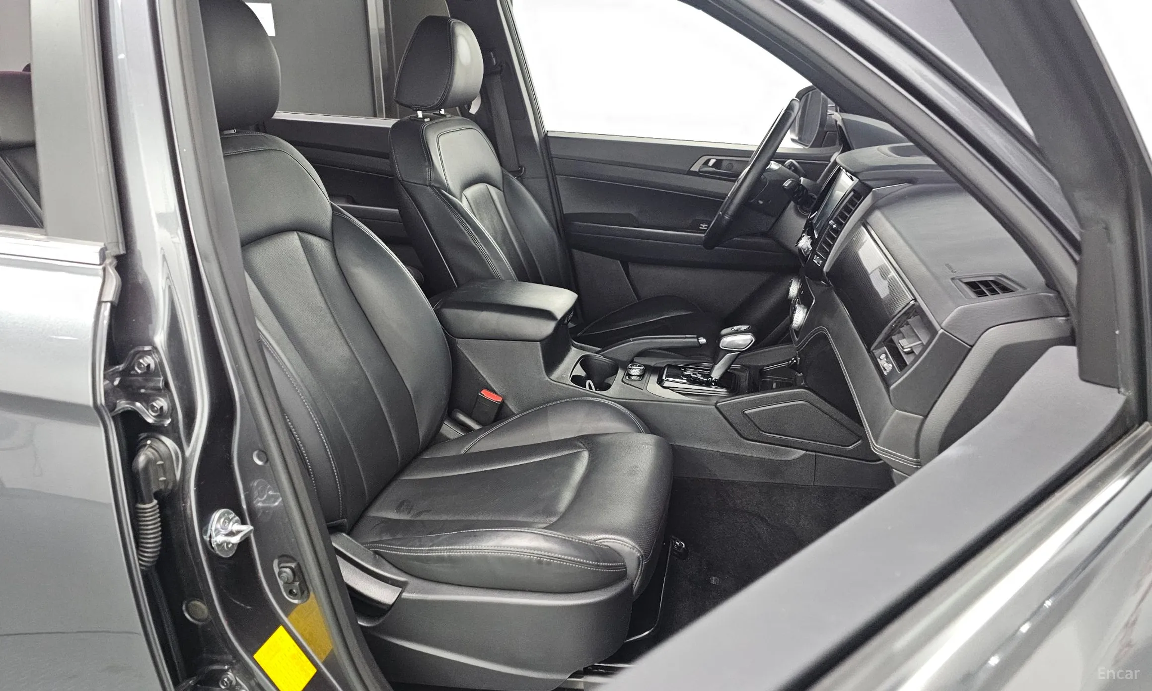 KG Mobility (SsangYong) Rexton Sports Khan превью 10