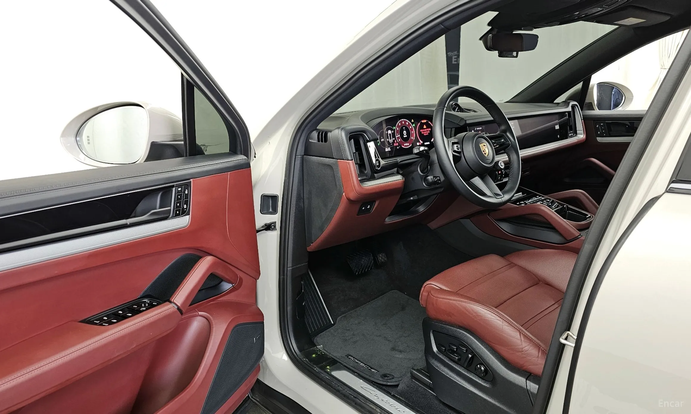 Porsche Cayenne (PO536) превью 10
