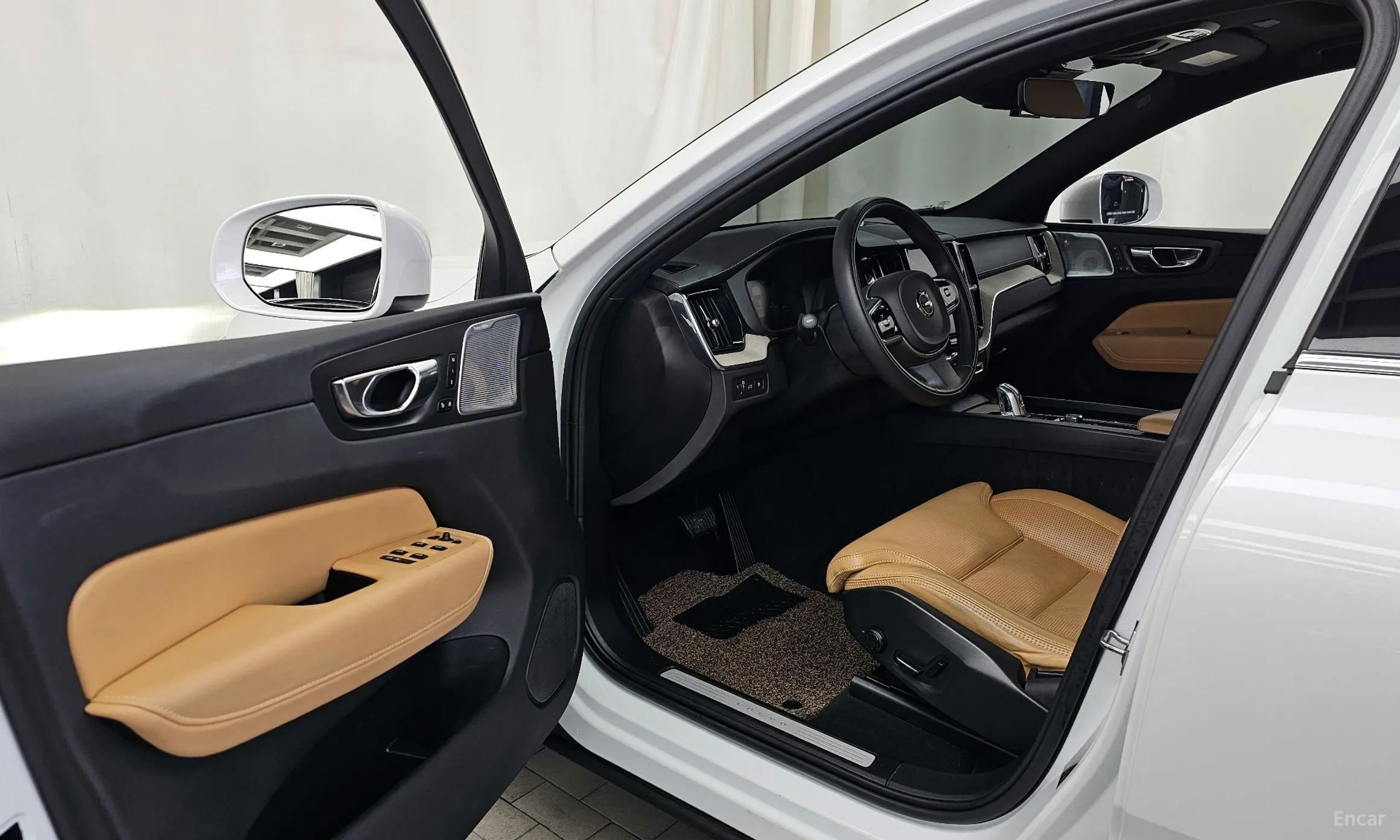 Volvo XC60 Gen 2 превью 10