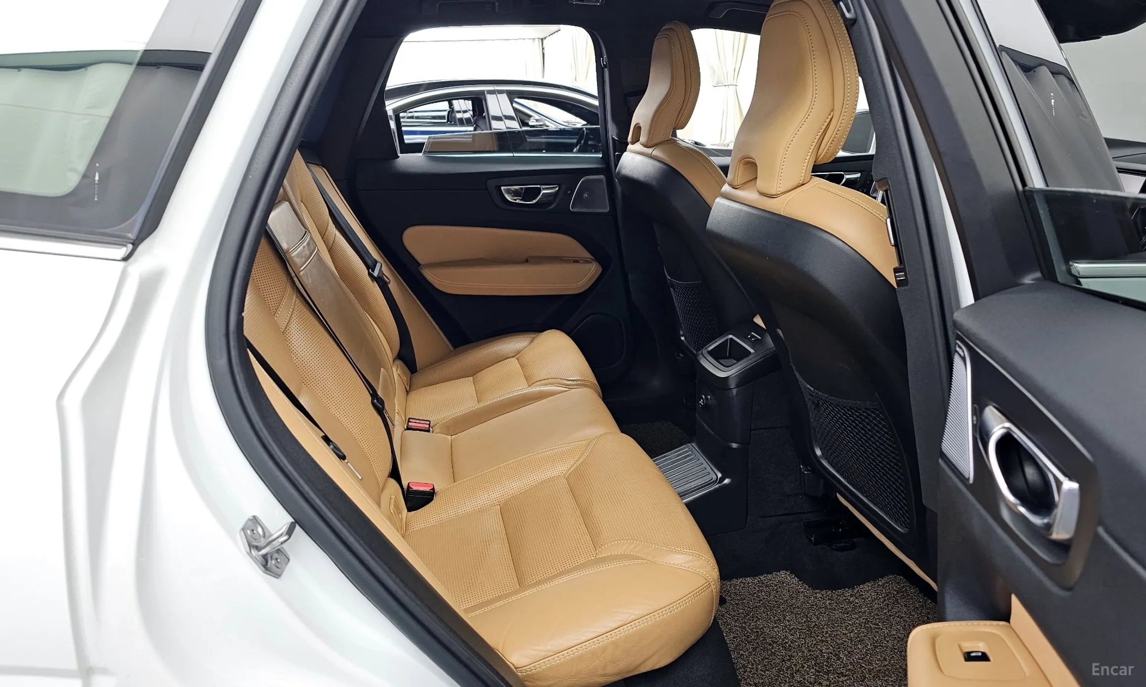 Volvo XC60 Gen 2 превью 12