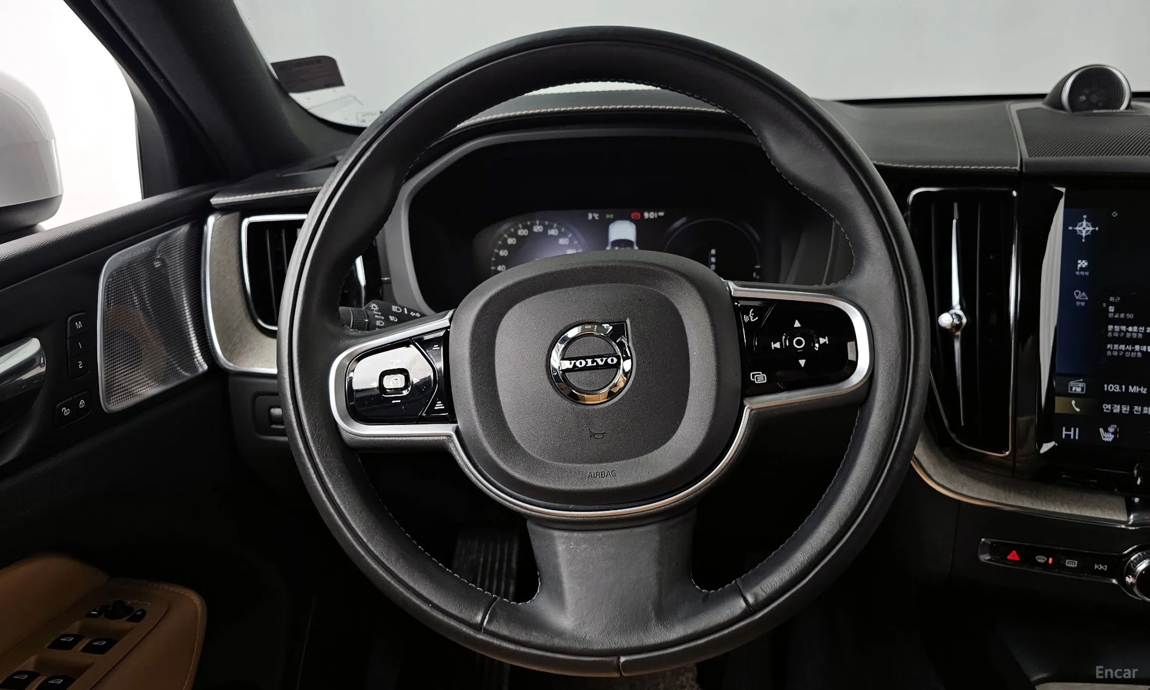 Volvo XC60 Gen 2 превью 13