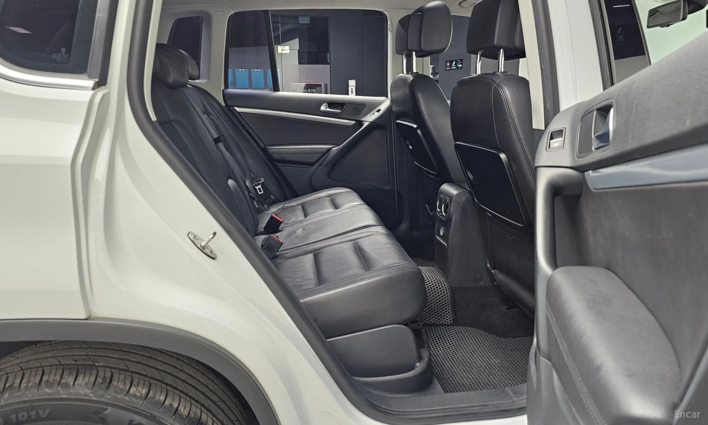 Volkswagen New Tiguan превью 12