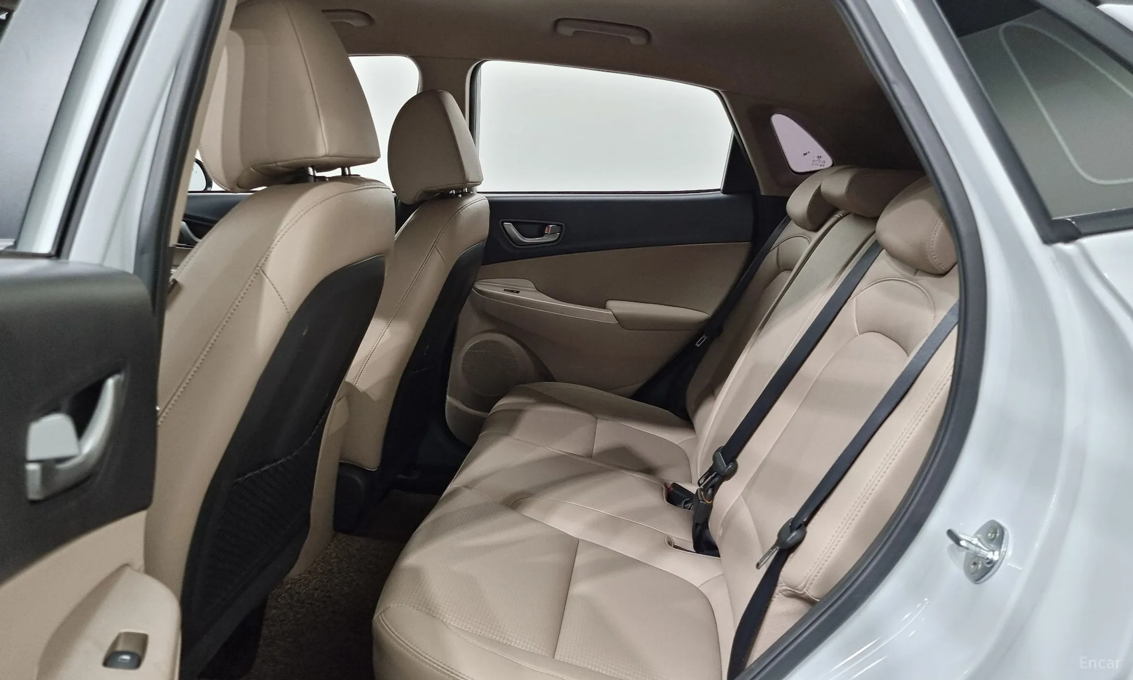 Hyundai Kona превью 12