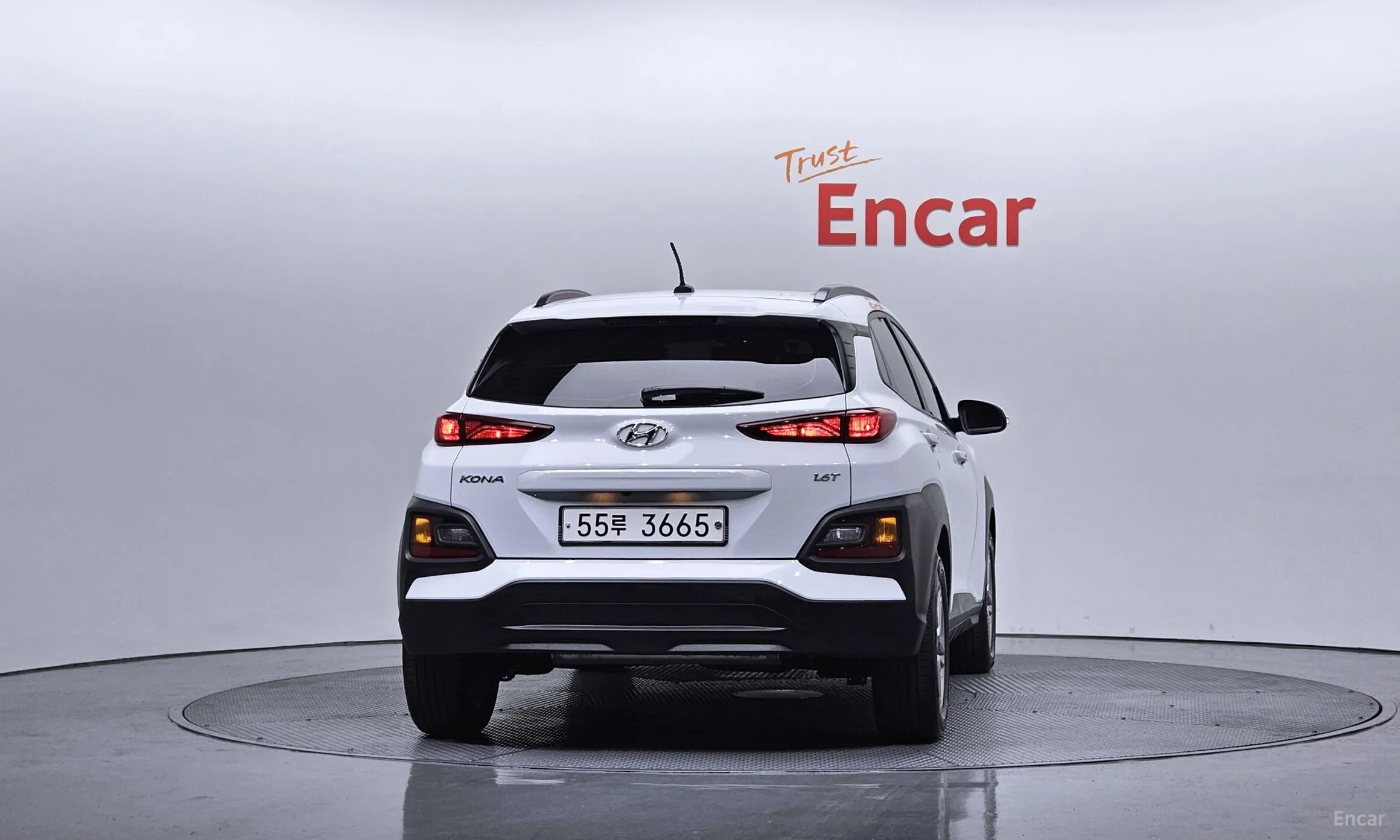 Hyundai Kona превью 4