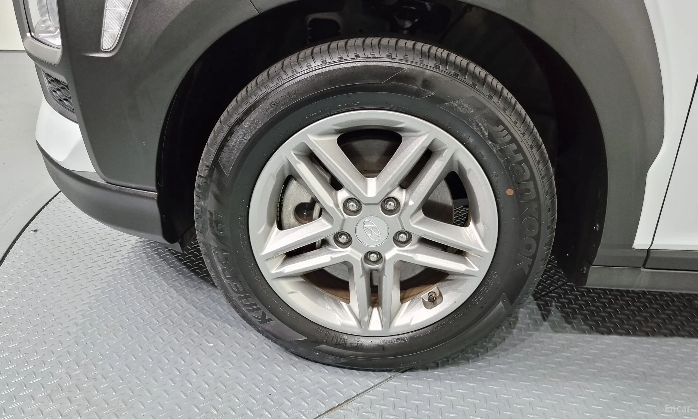 Hyundai Kona превью 5