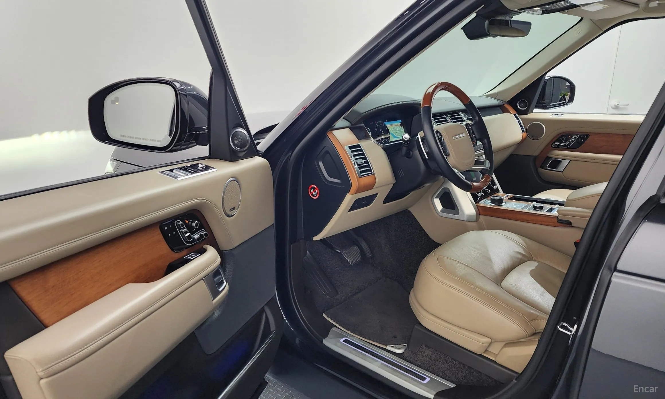 Land Rover Range Rover 4th Generation превью 10