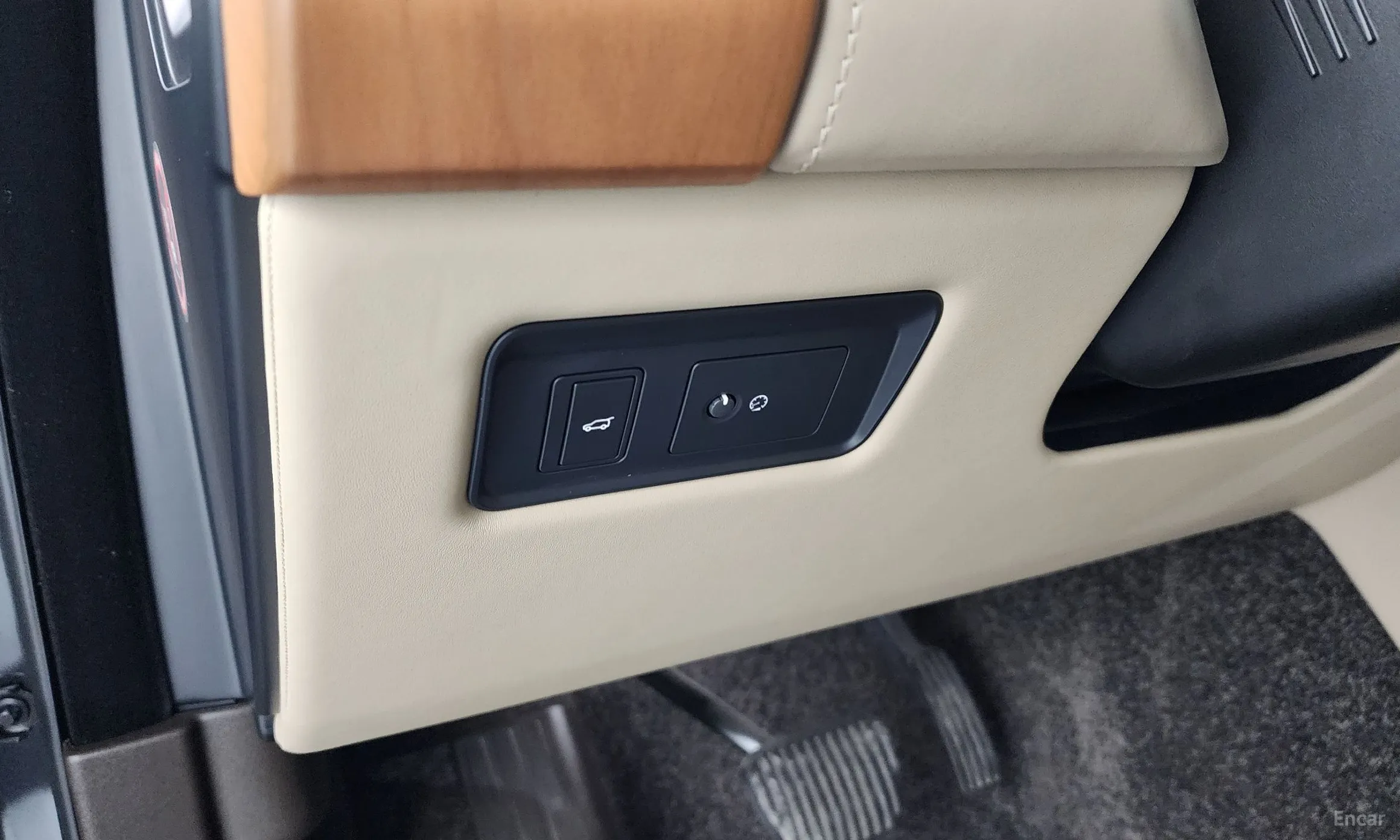 Land Rover Range Rover 4th Generation превью 14