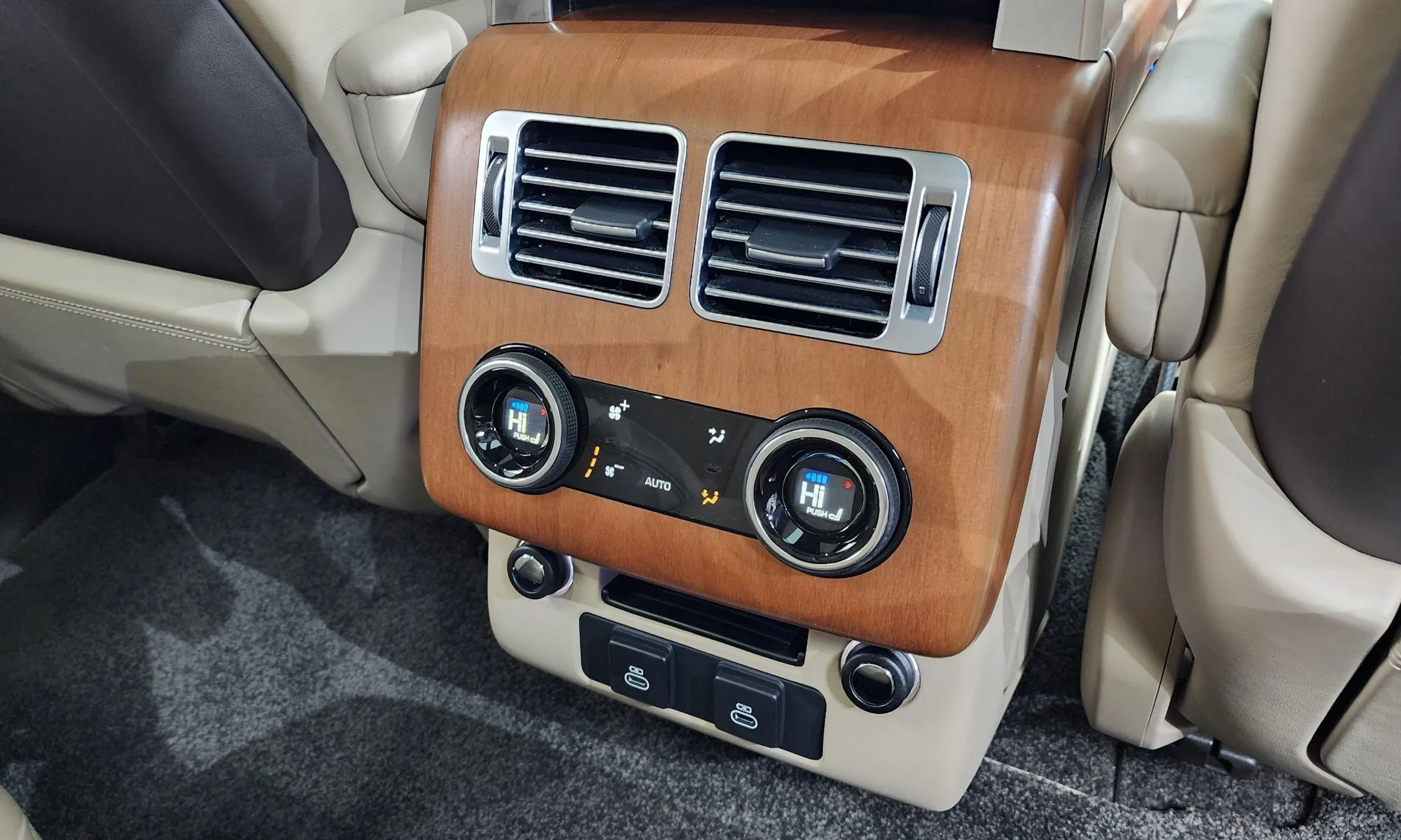 Land Rover Range Rover 4th Generation превью 18