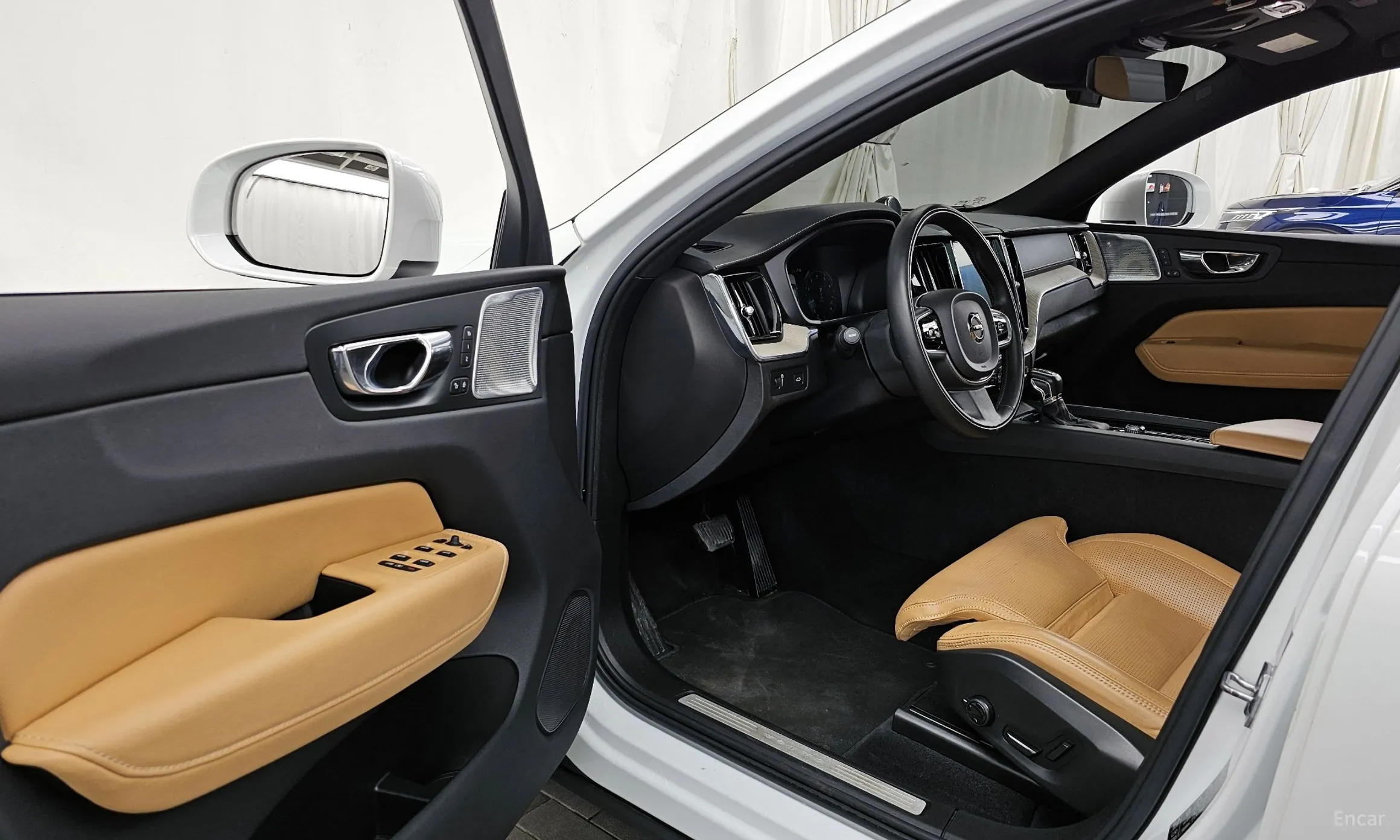 Volvo XC60 Gen 2 превью 10