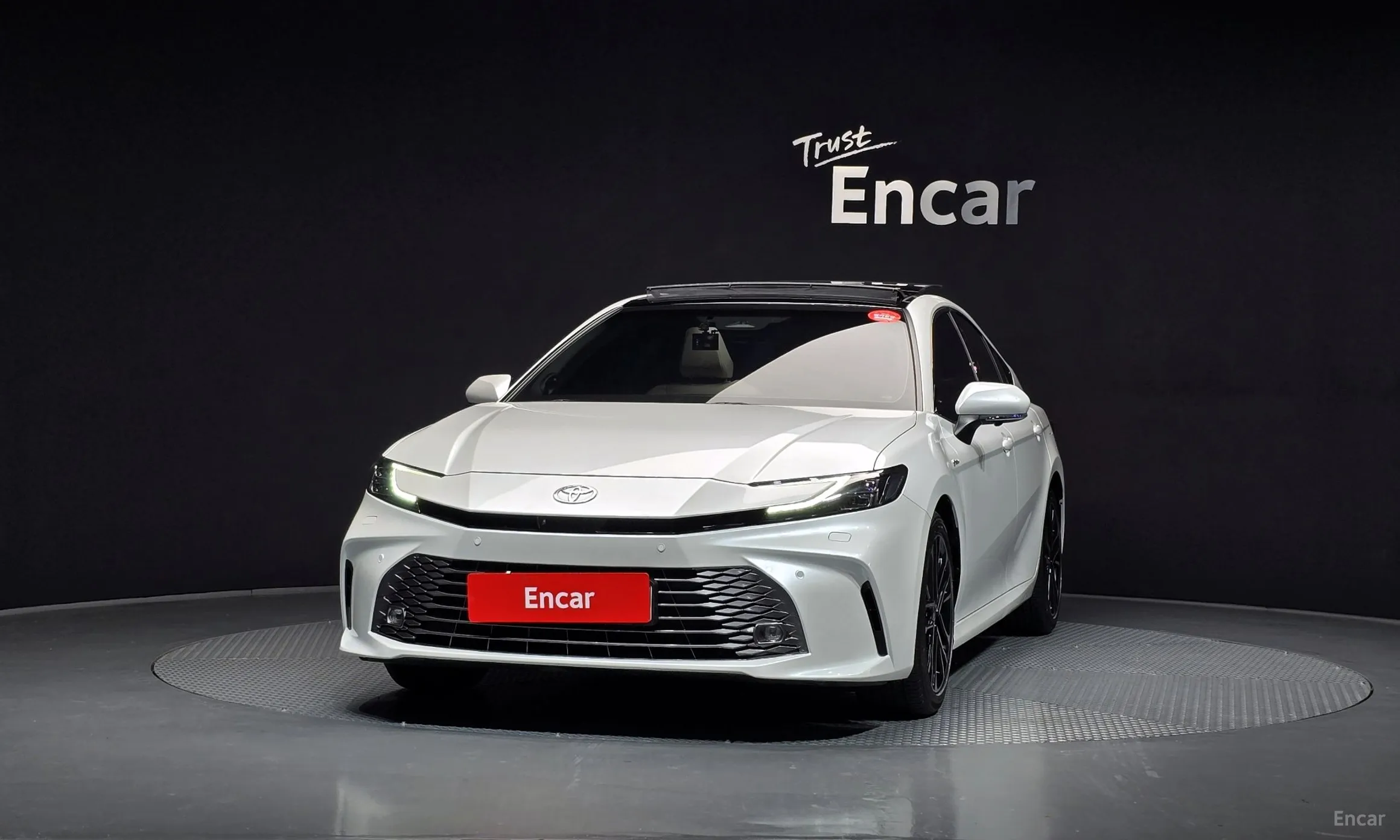 Toyota Camry (XV80) превью 3