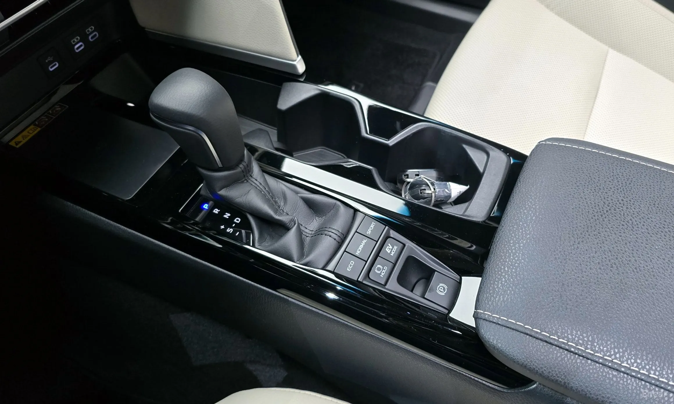 Toyota Camry (XV80) превью 9