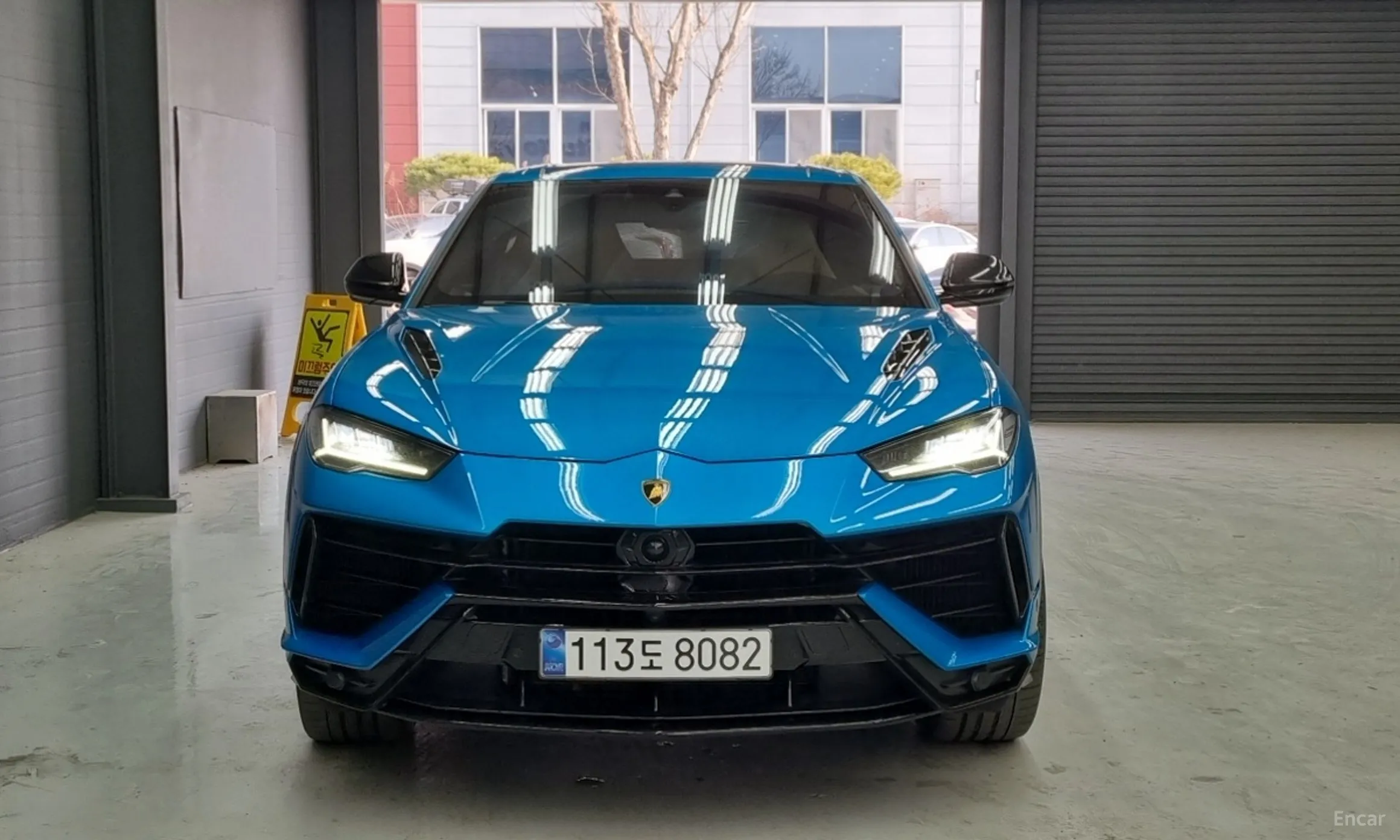 Lamborghini Urus превью 3