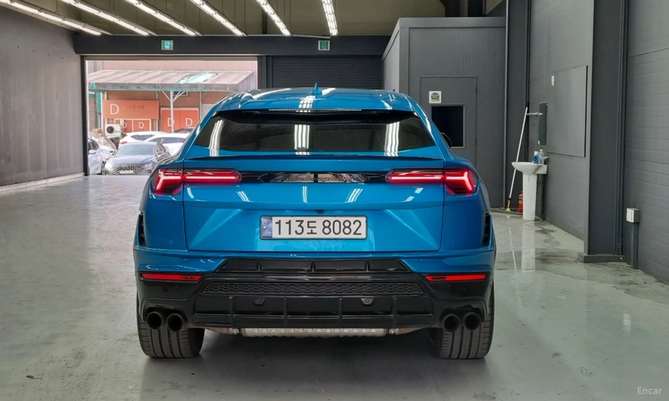 Lamborghini Urus превью 4