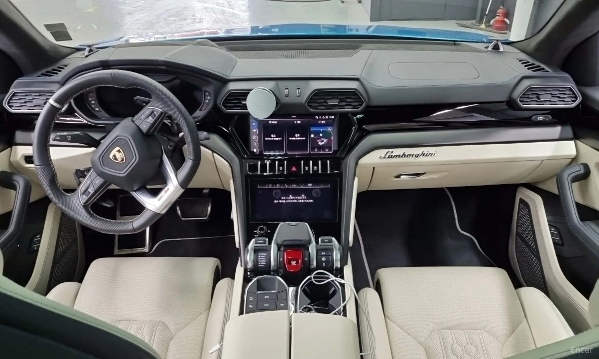 Lamborghini Urus превью 7