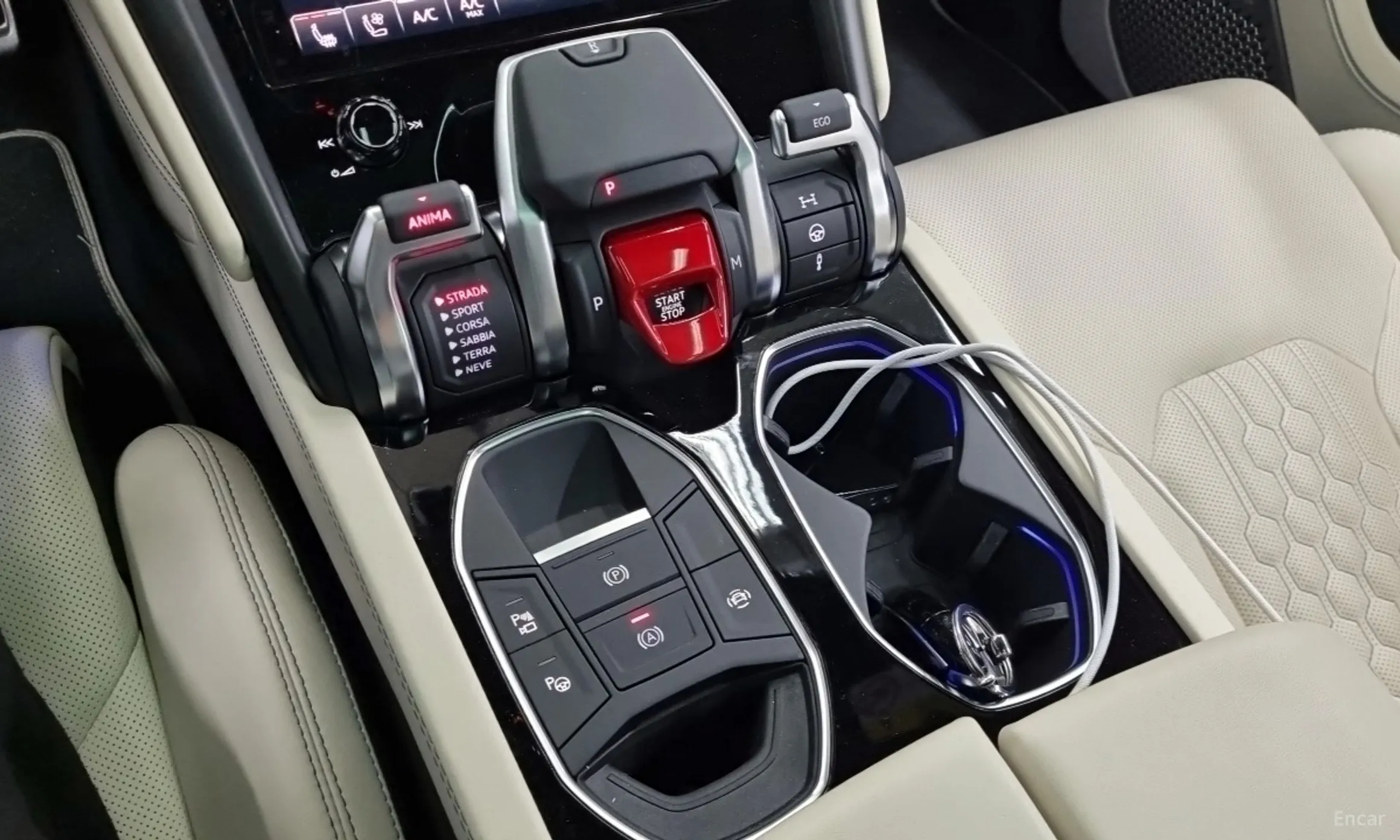 Lamborghini Urus превью 9