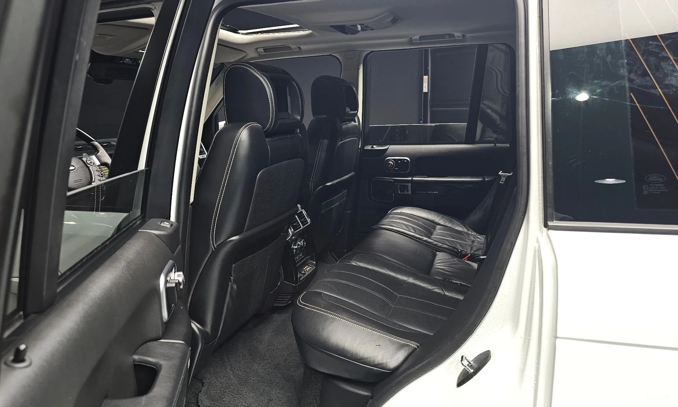 Land Rover Range Rover превью 12
