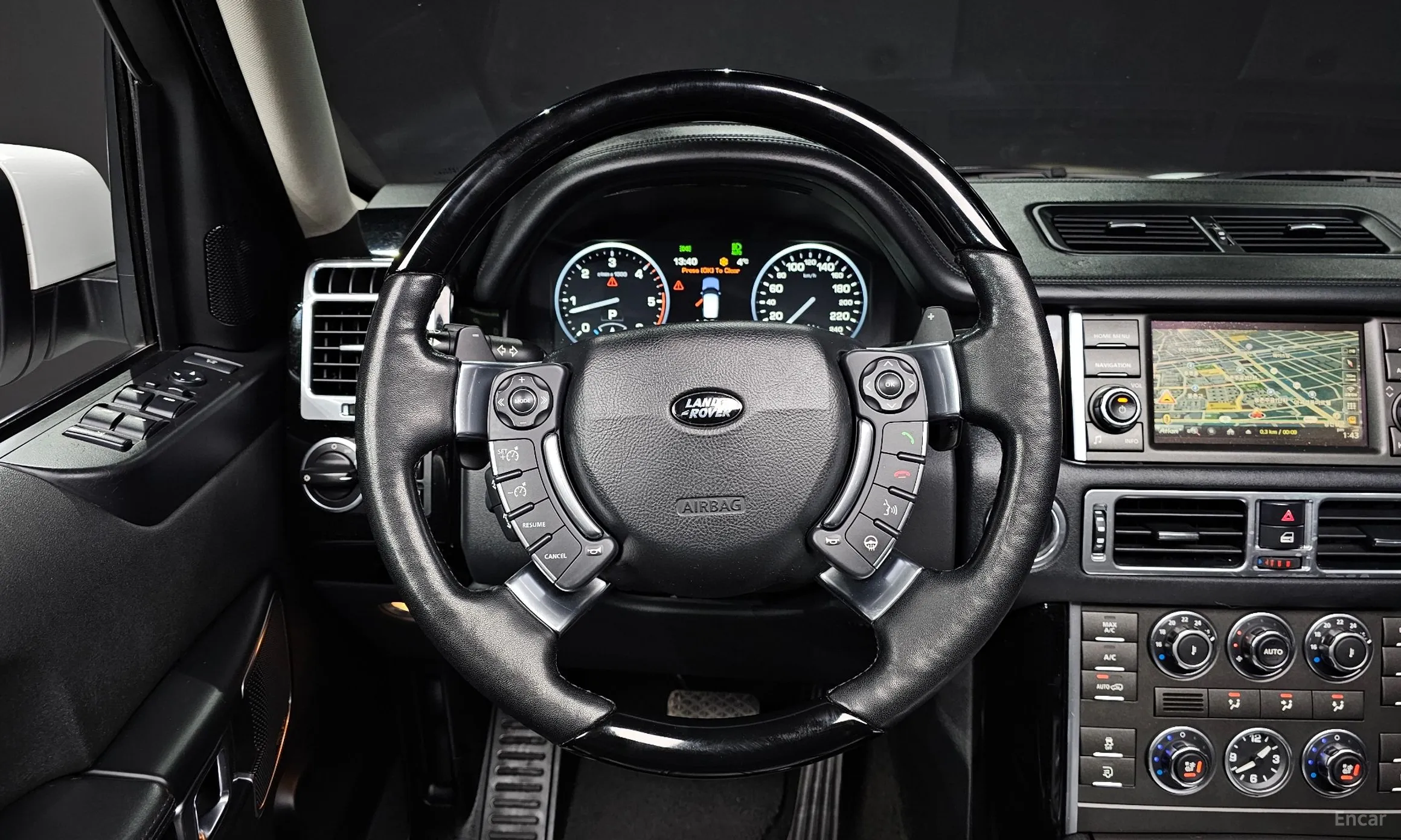 Land Rover Range Rover превью 13