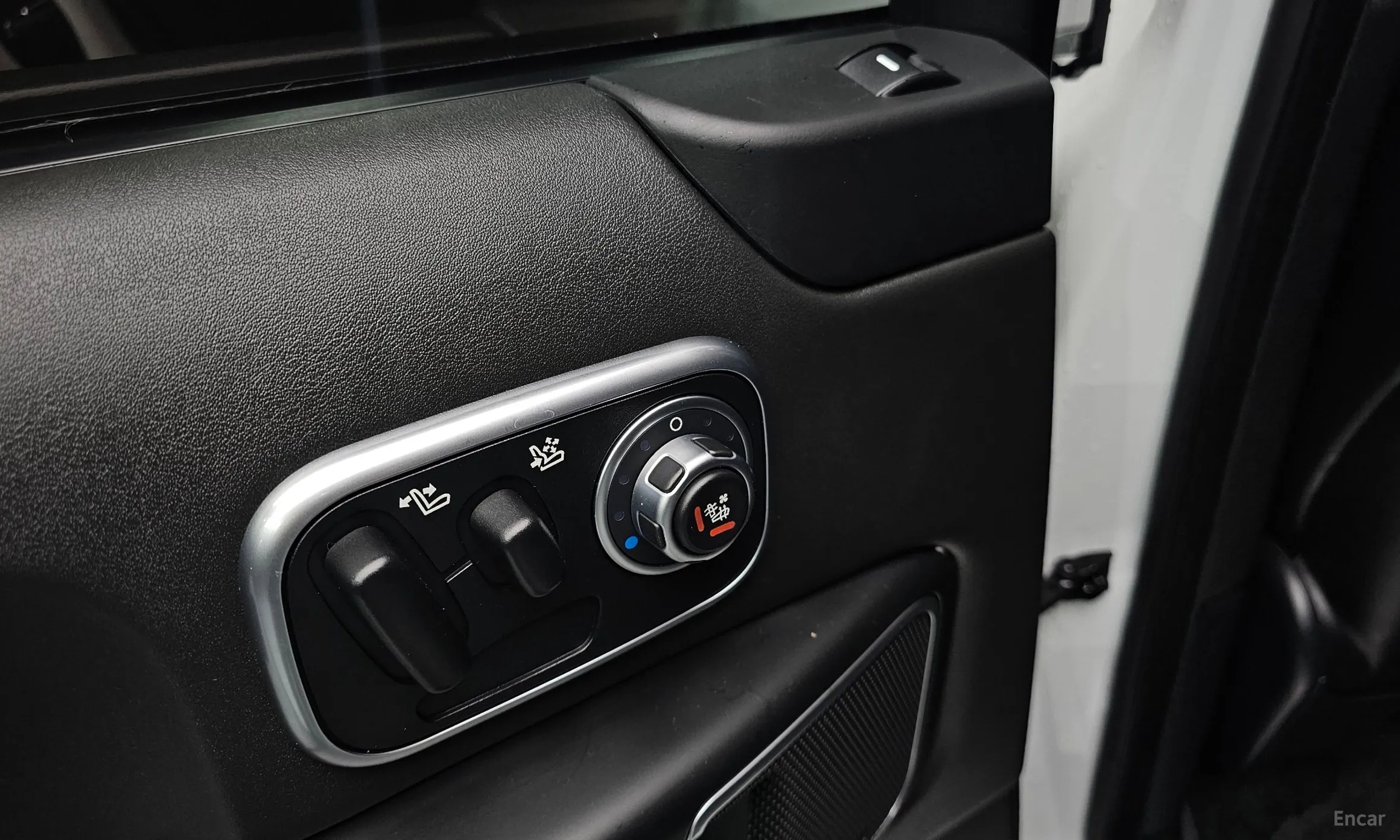 Land Rover Range Rover превью 18