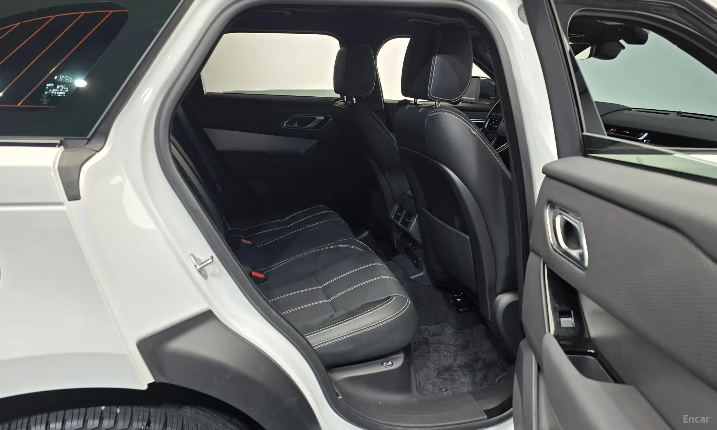 Land Rover Range Rover Bella превью 12