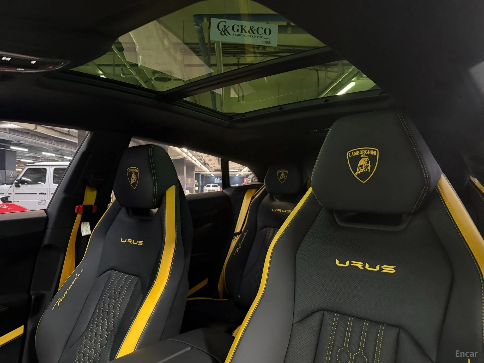 Lamborghini Urus превью 10