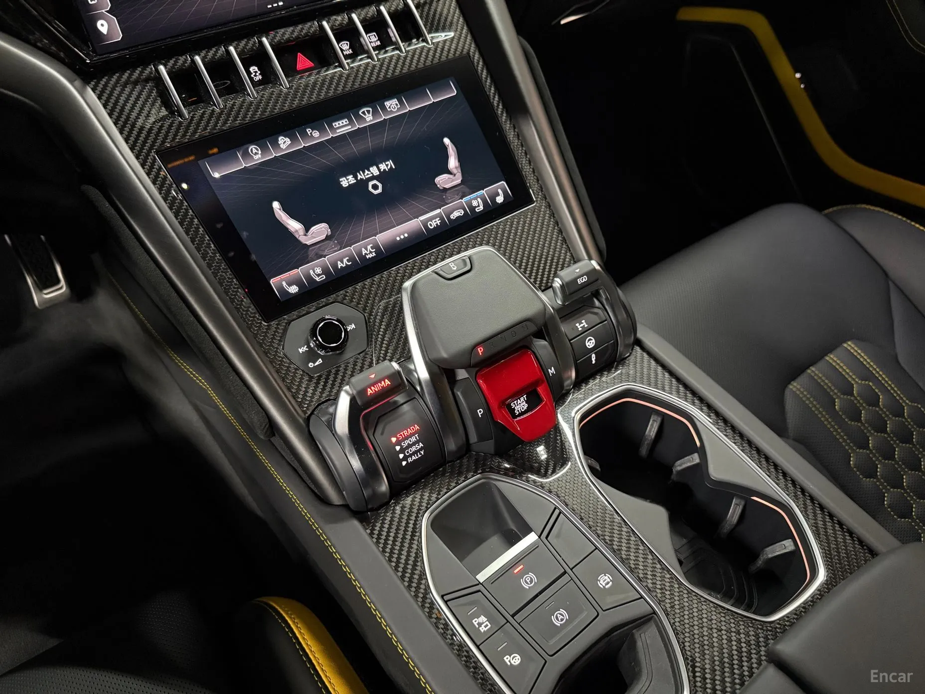 Lamborghini Urus превью 16