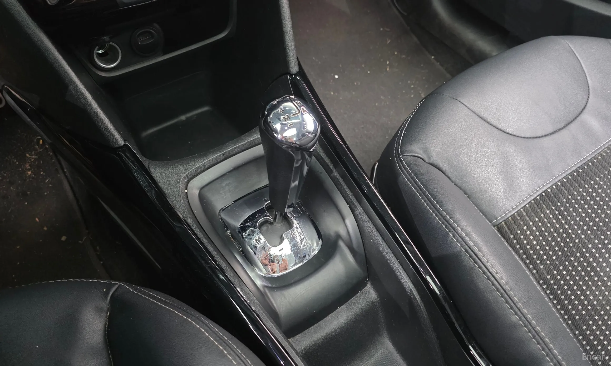 Peugeot 2008. превью 9