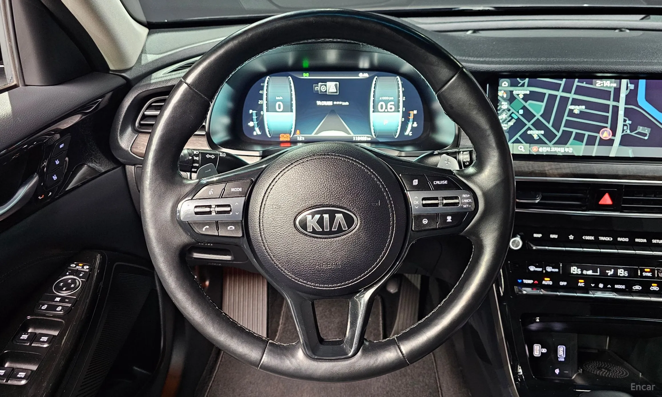 Kia K7 Premier превью 12