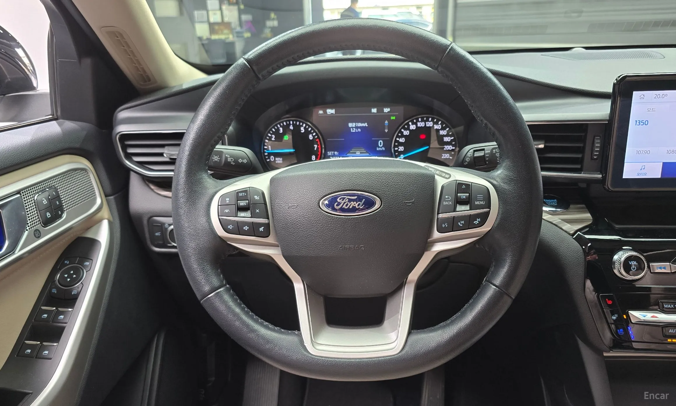 Ford Explorer 6th Generation превью 14
