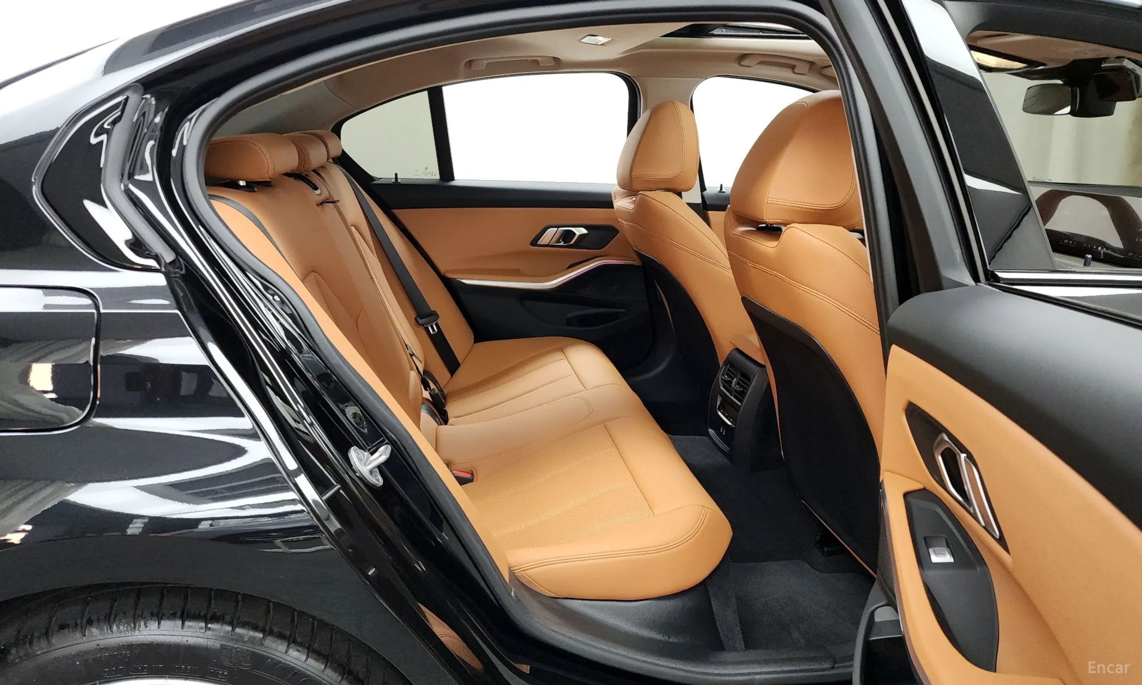 BMW 3 Series (G20) превью 12