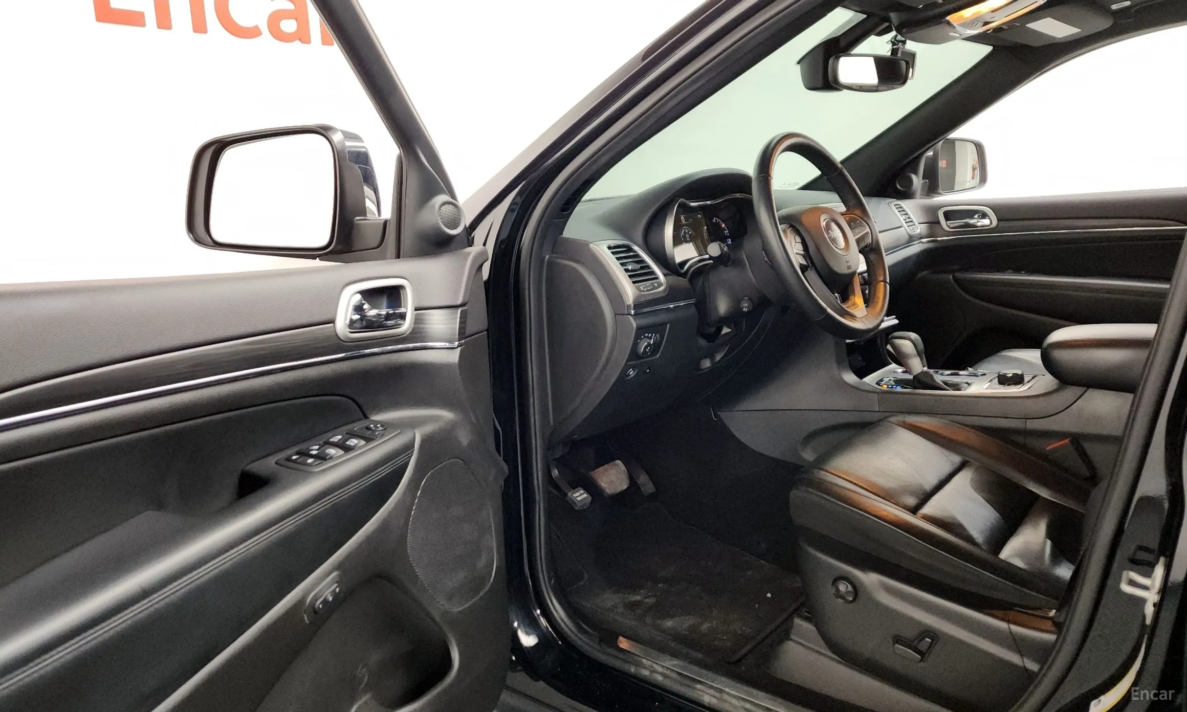 Jeep Grand Cherokee превью 10