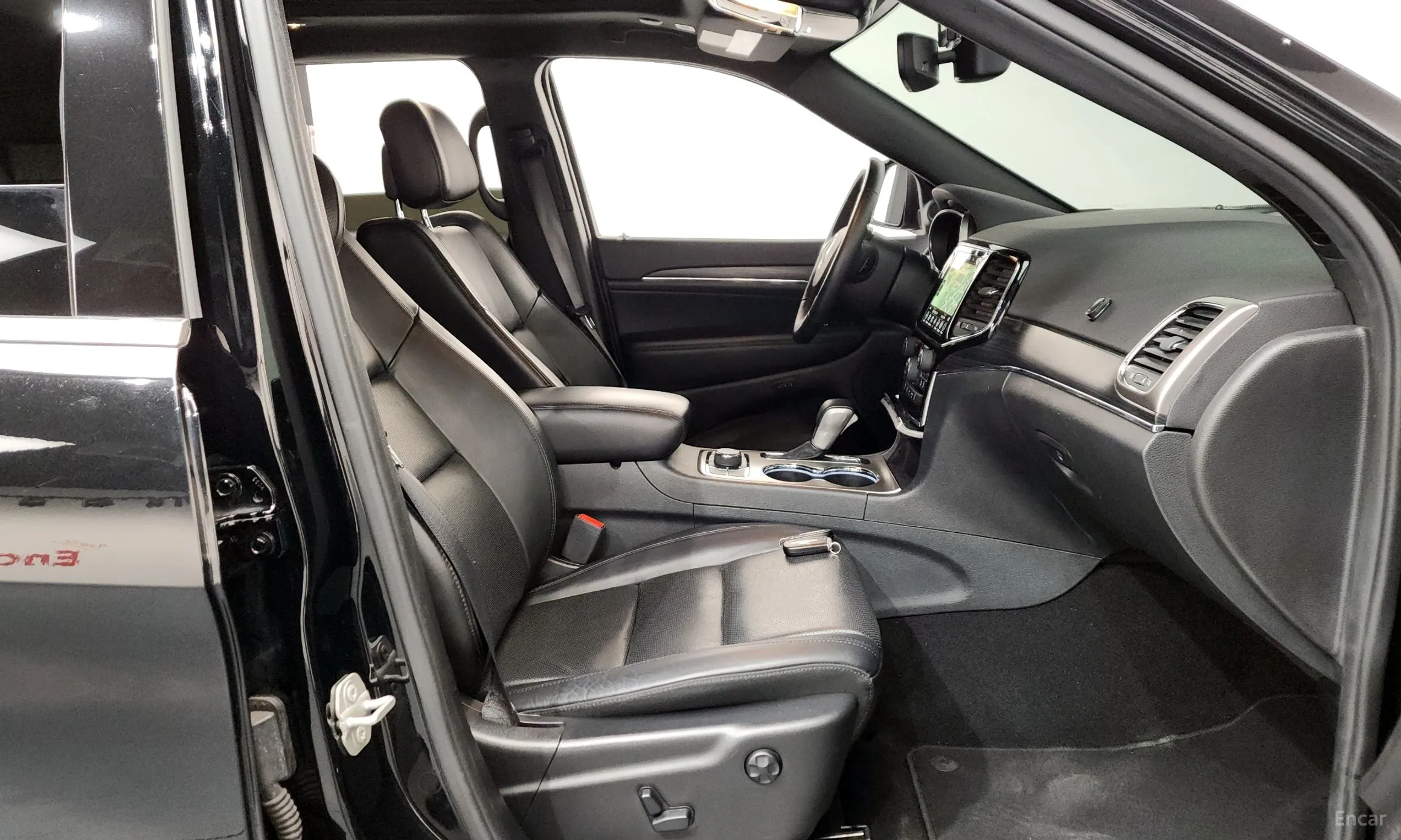 Jeep Grand Cherokee превью 11