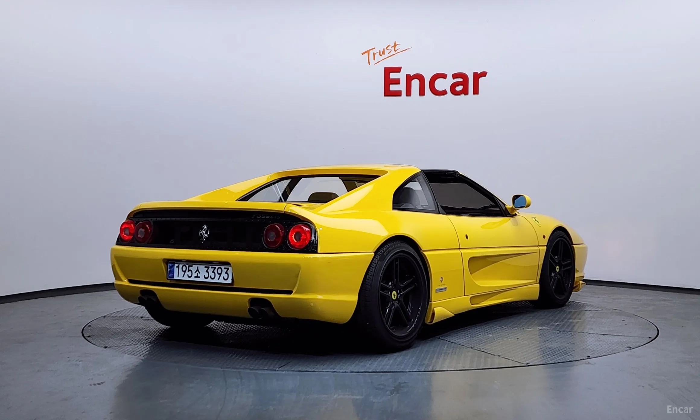 Ferrari F355