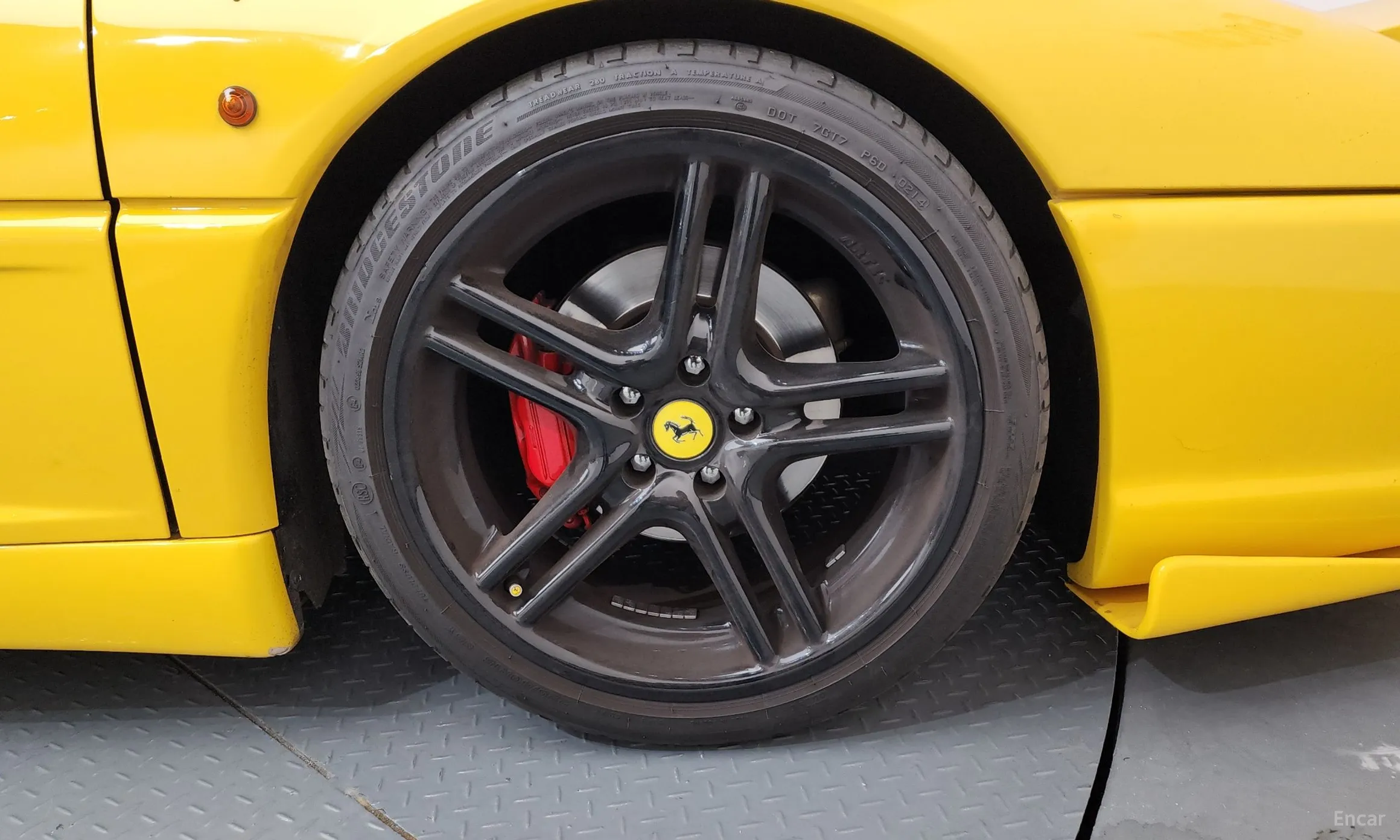 Ferrari F355 превью 5