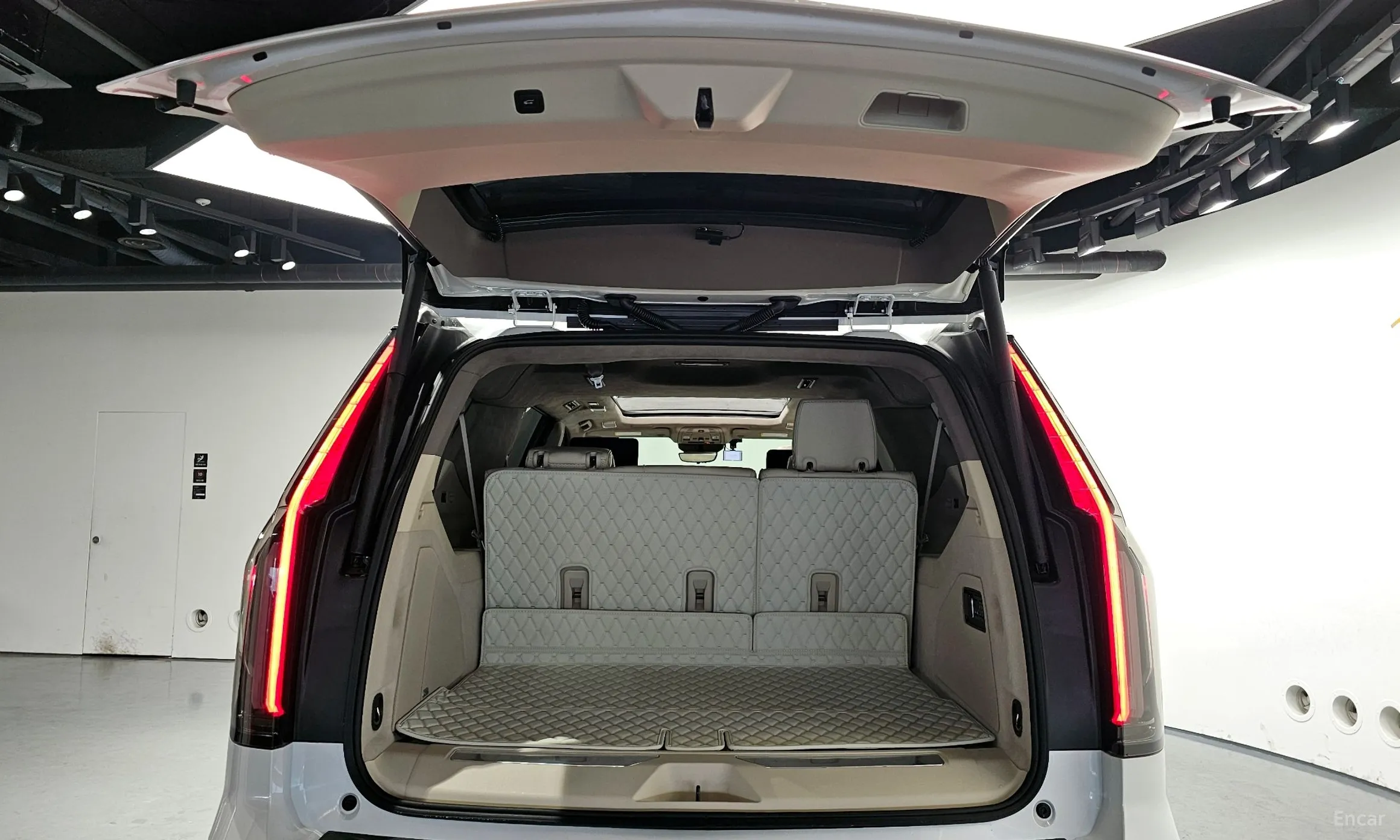 Cadillac Escalade 5th Generation превью 20